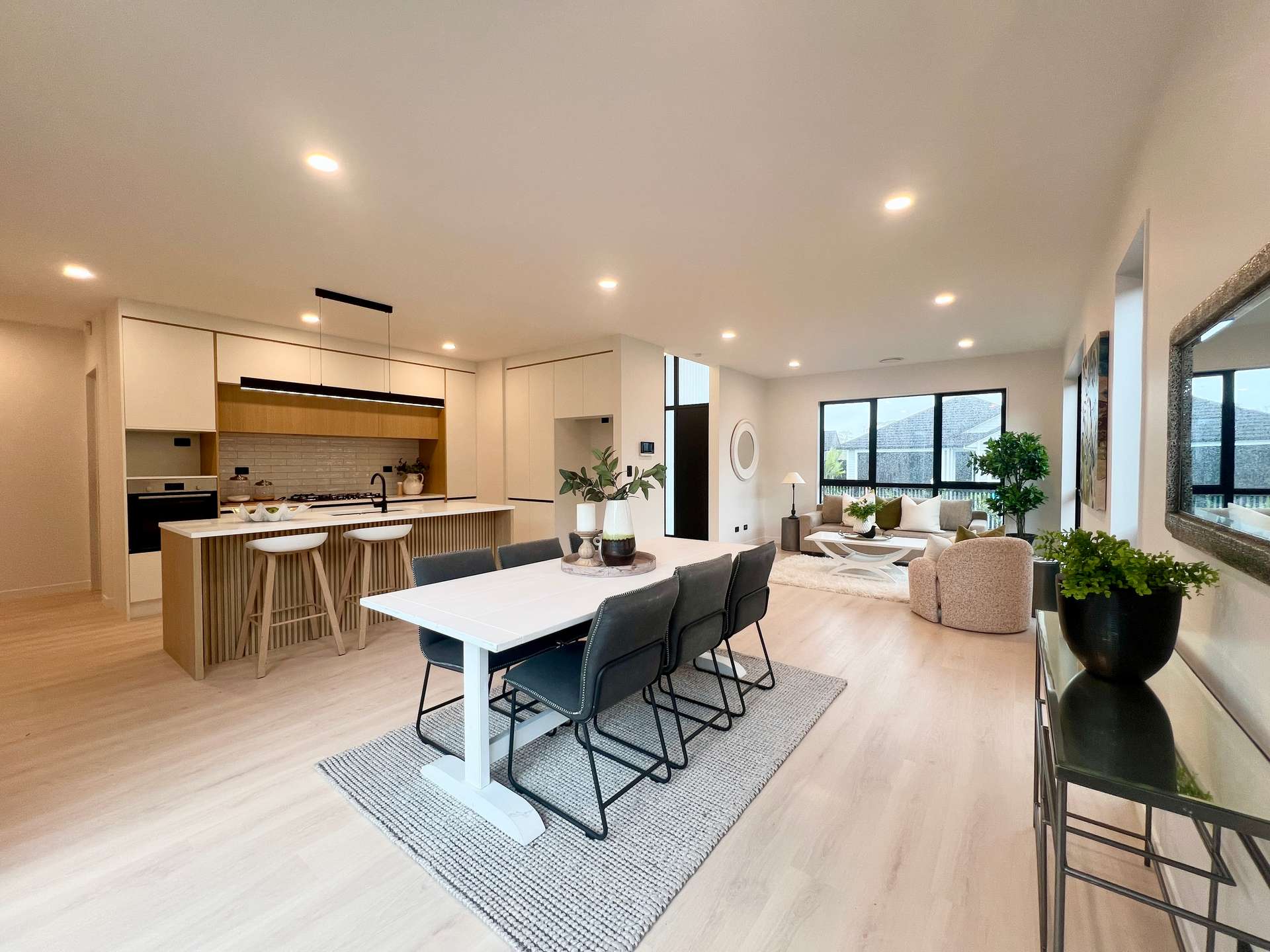 30 Tipu Crescent photo 3