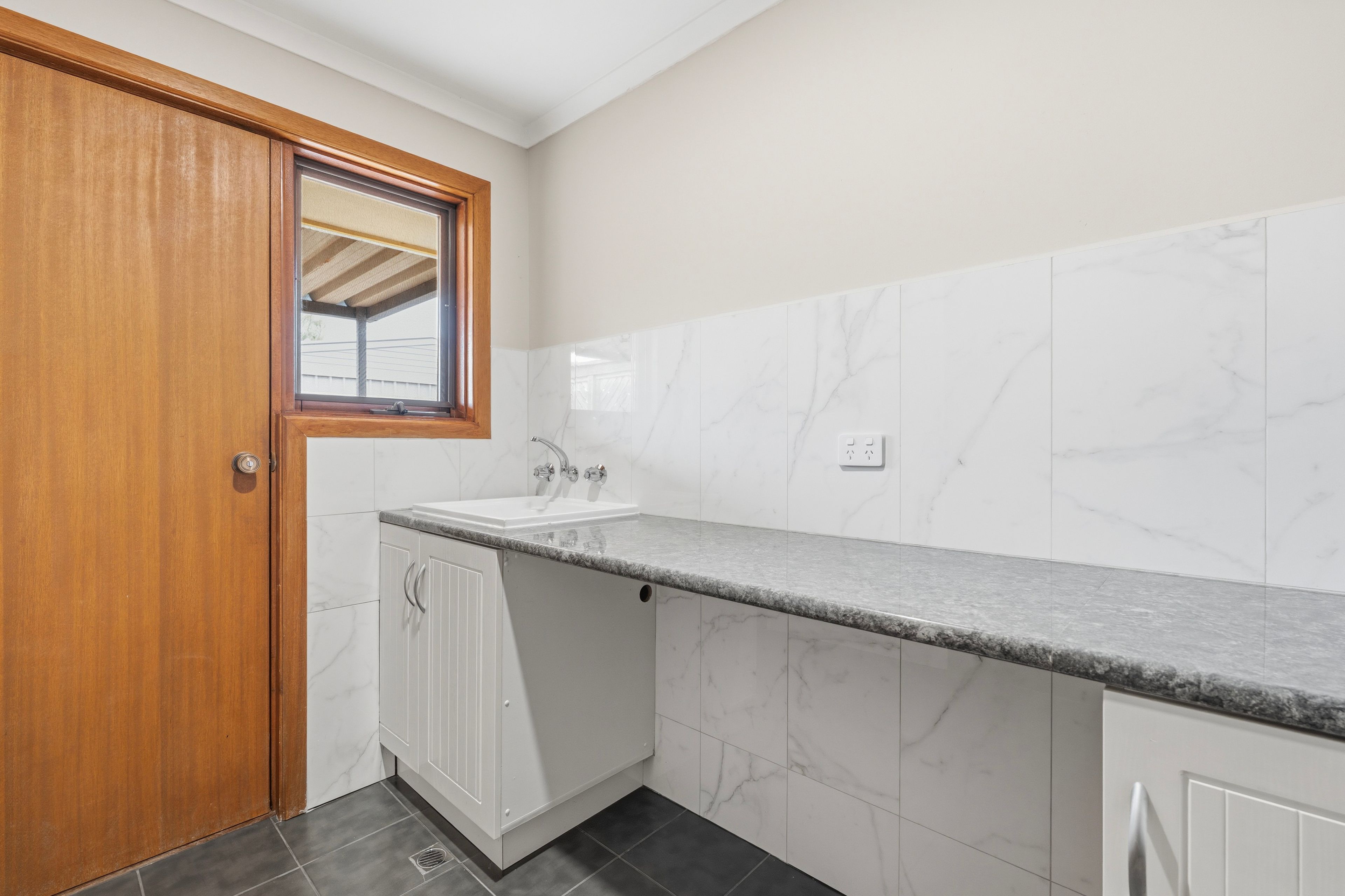48 Olive Parade — photo 13 of 19