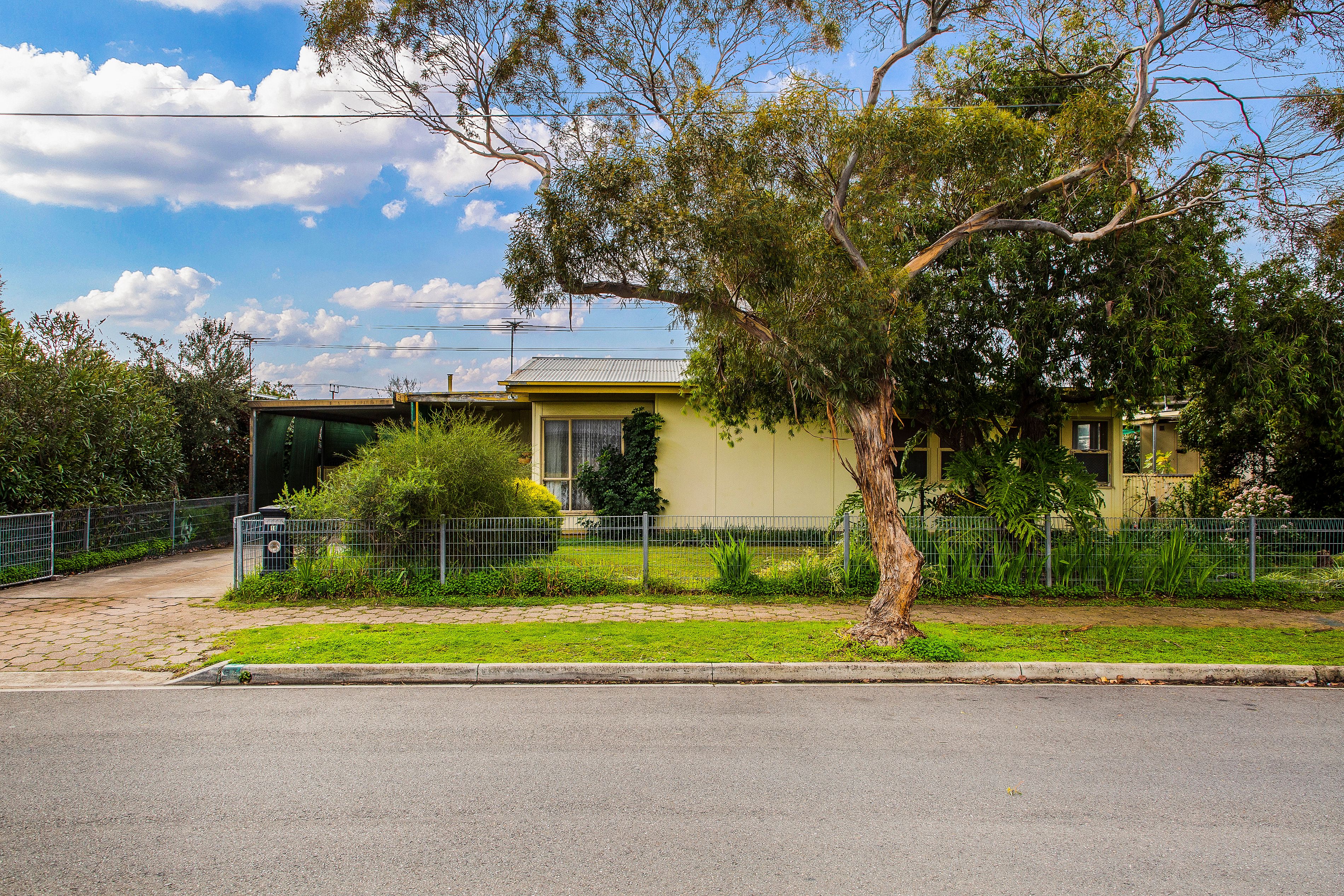 10 Hawker Avenue, Gilles Plains, SA 5086