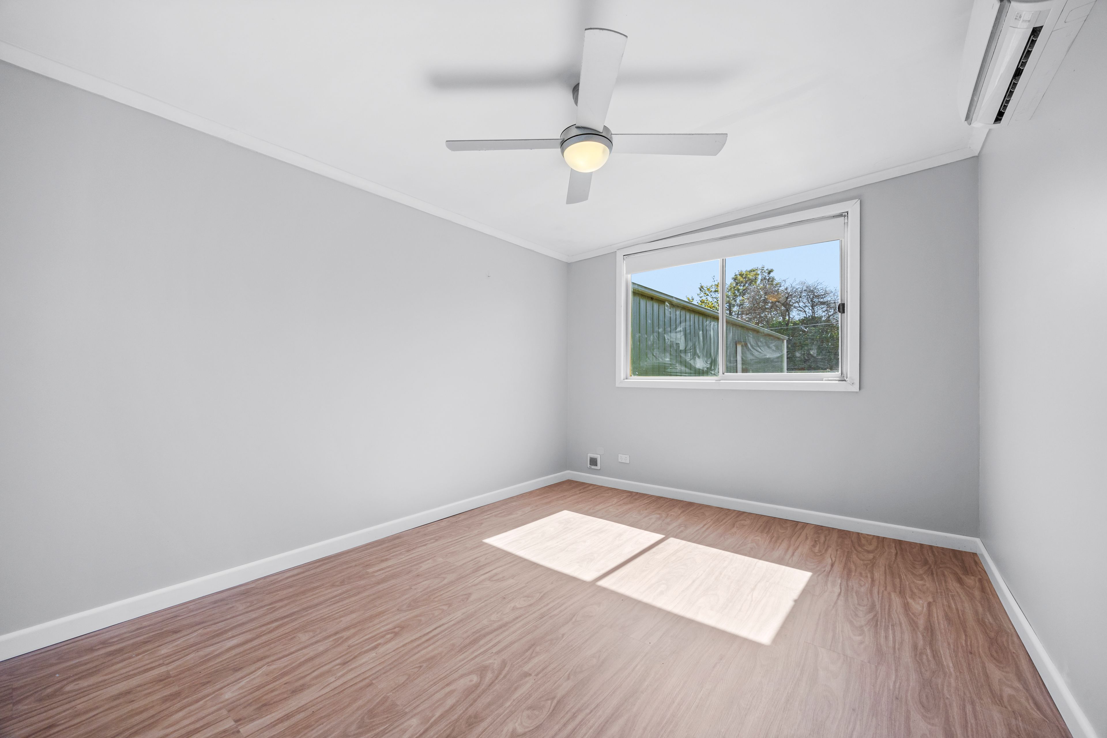 239 Dowling Street — photo 16 of 30