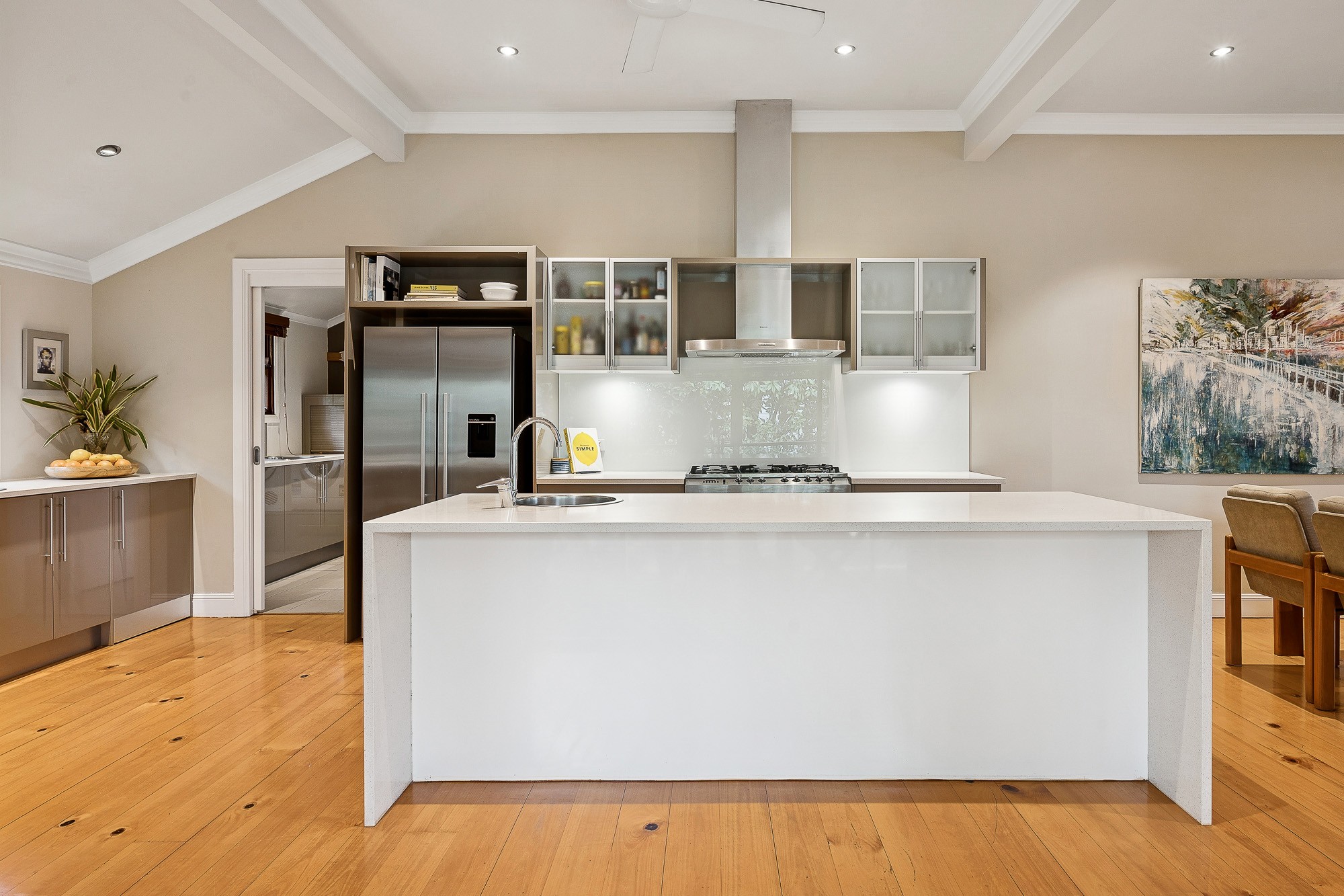 39 Strath Street, Highgate Hill, QLD 4101