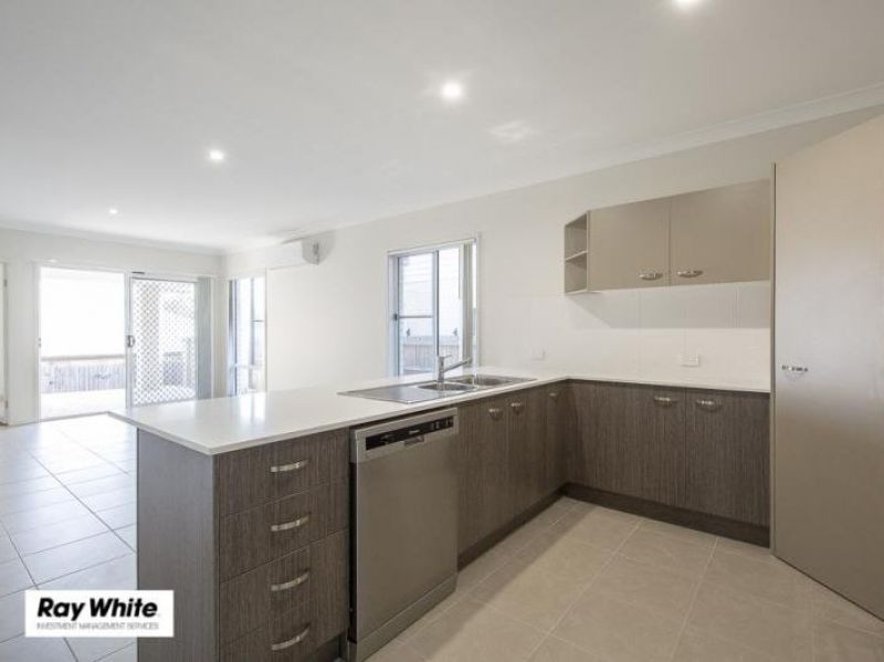 6 St Andrews Drive, Leichhardt, QLD 4305