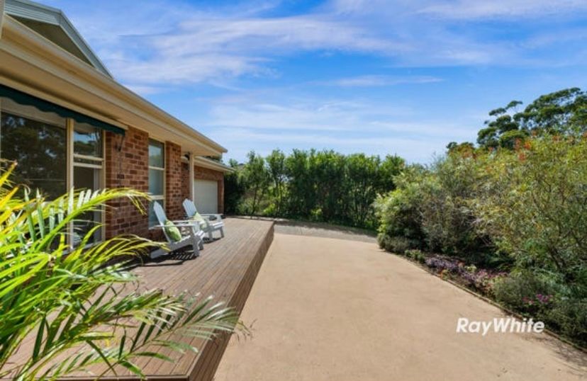 35 Leo Drive, Narrawallee, NSW 2539