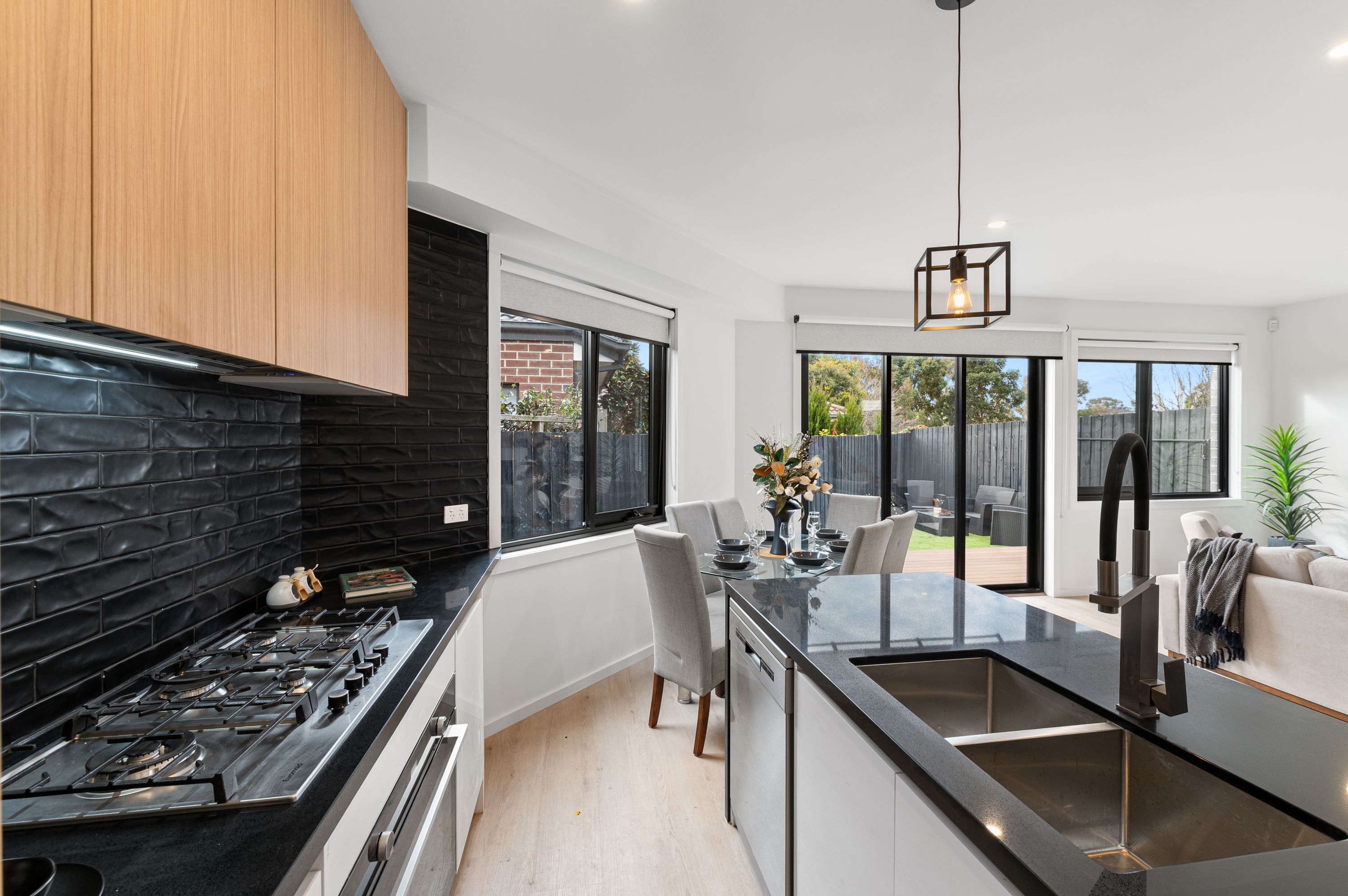 3/192 Purinuan Road, Reservoir, VIC 3073