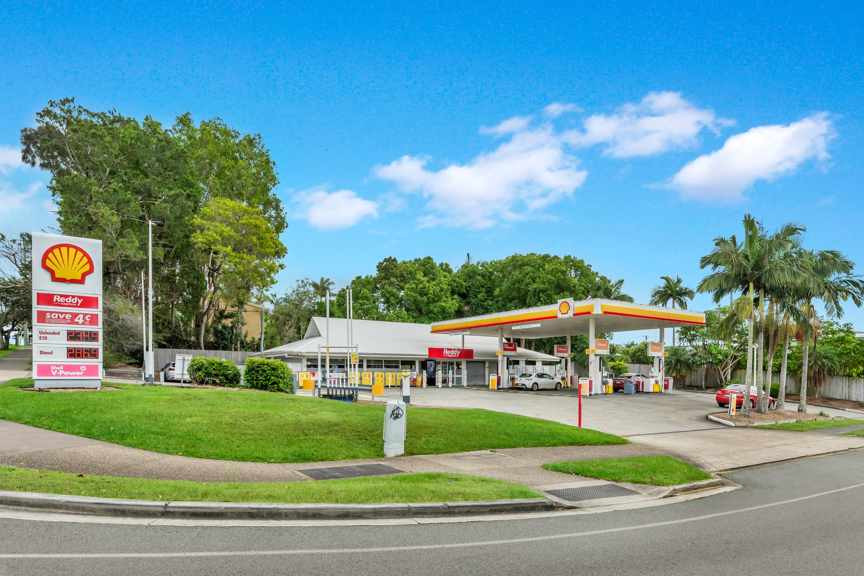 60 Poinciana Avenue, Tewantin, QLD 4565