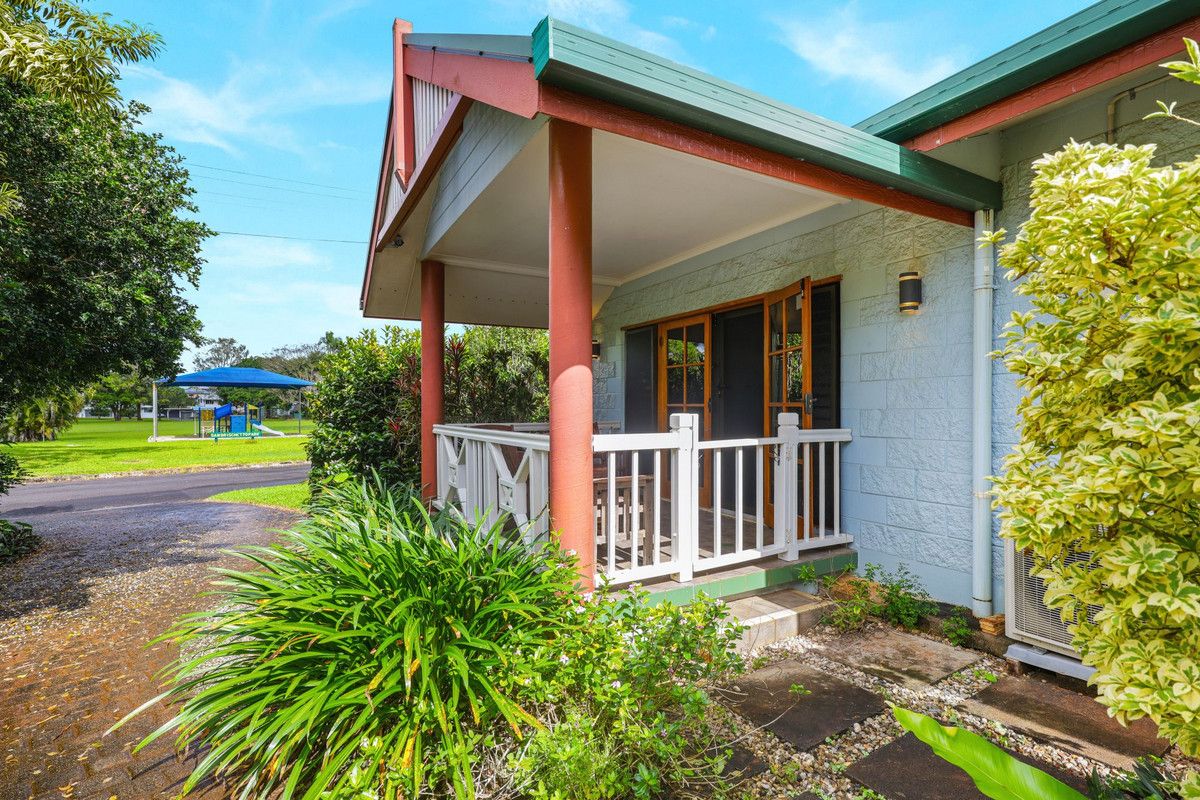 1/9 Bon Villa Avenue — photo 3 of 20