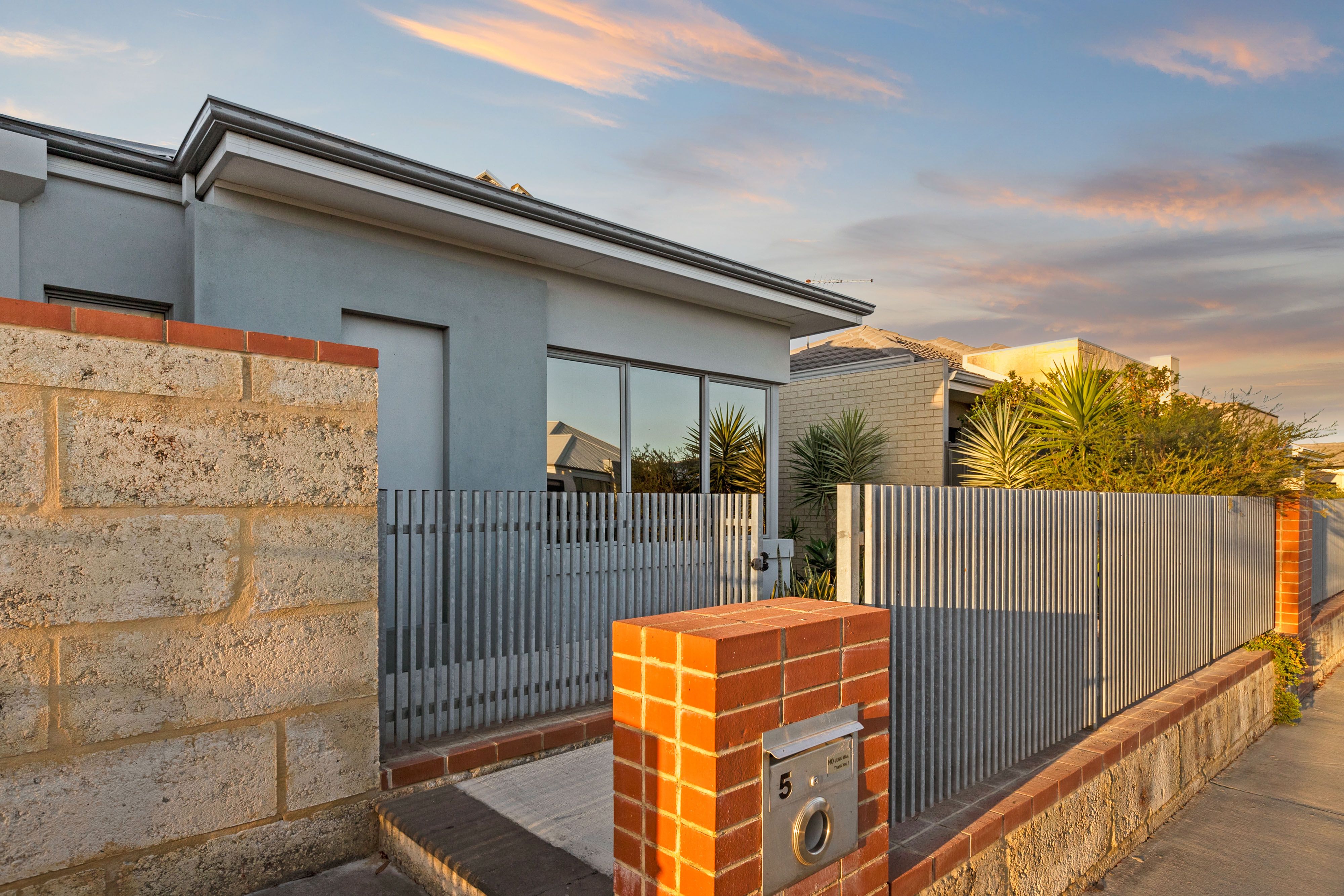 5 Perkins Drive, Clarkson WA 6030