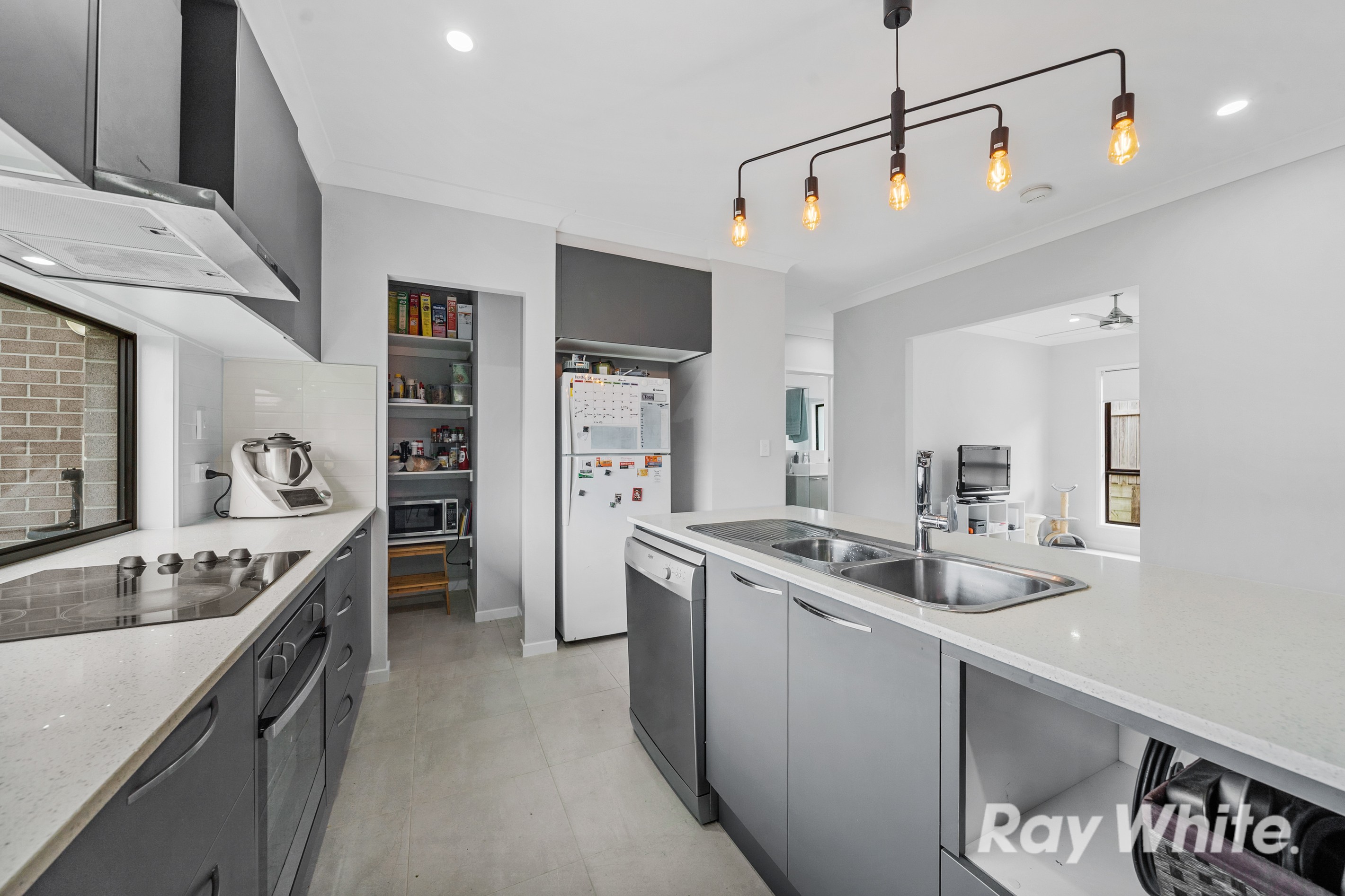 11 Soe Street, Redbank, QLD 4301
