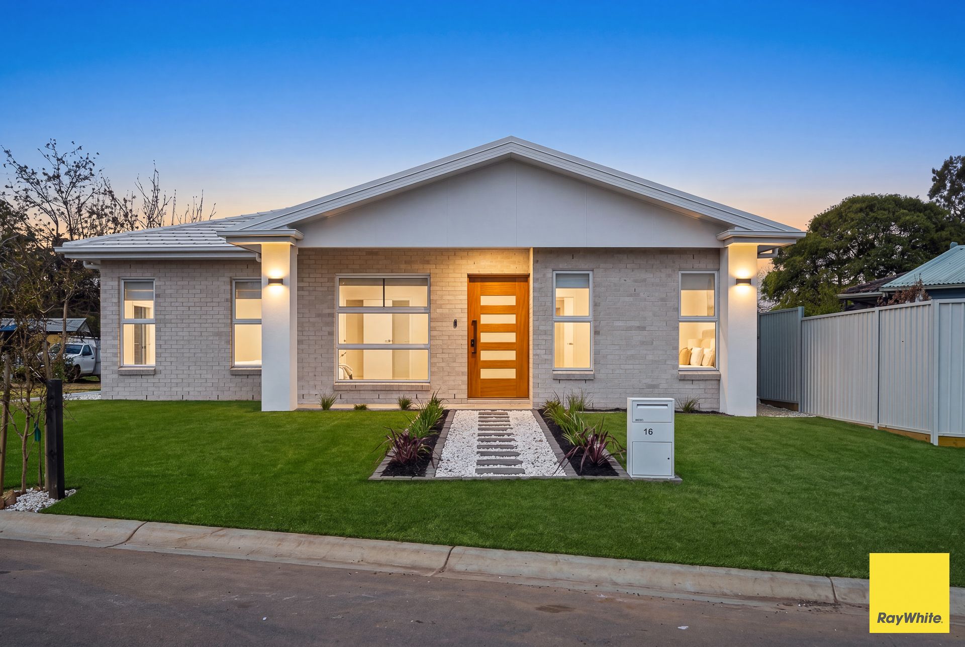 16 Antill Way — photo from Ray White Macarthur Group