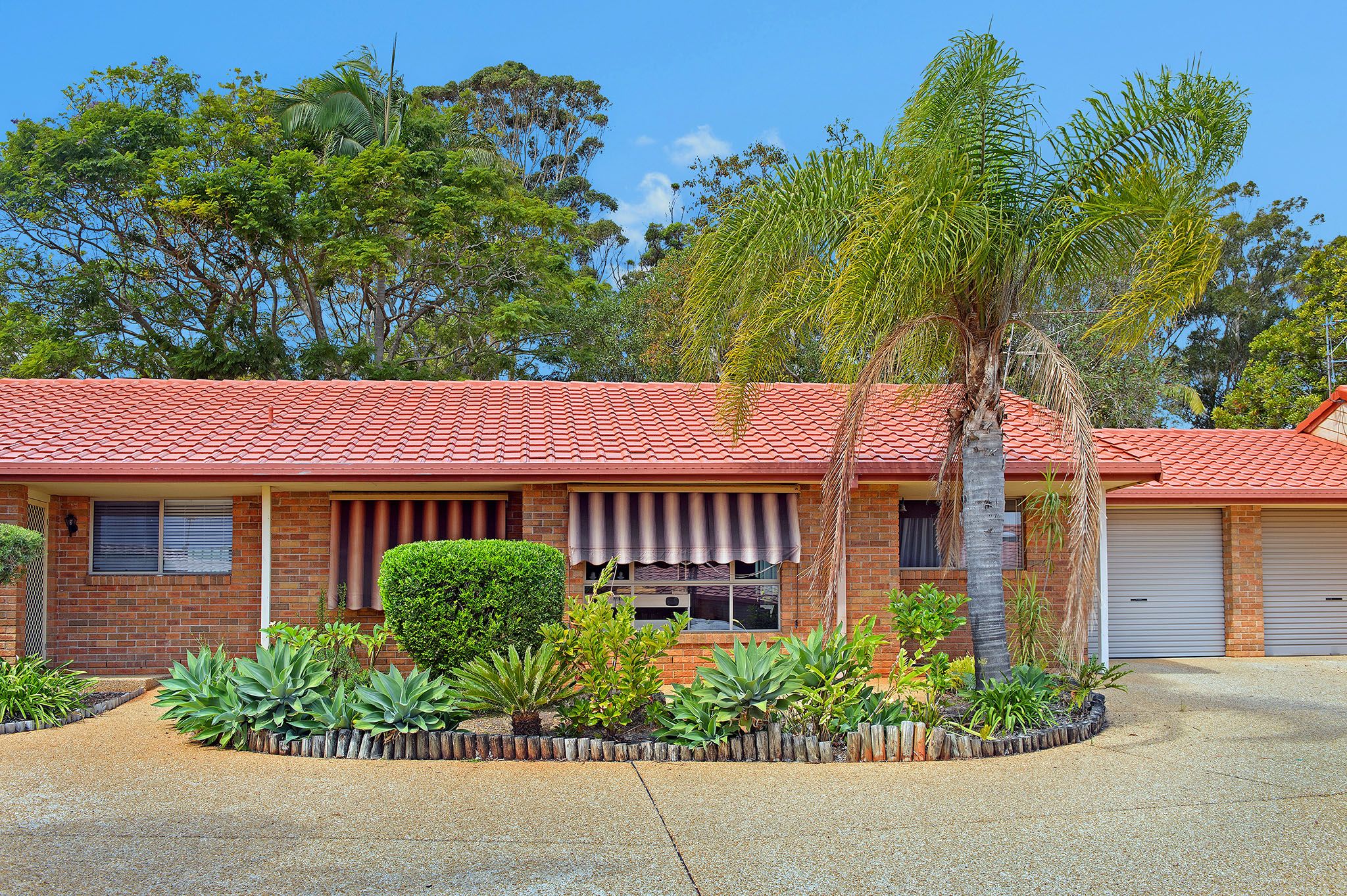 8 Leura Place, Port Macquarie NSW 2444