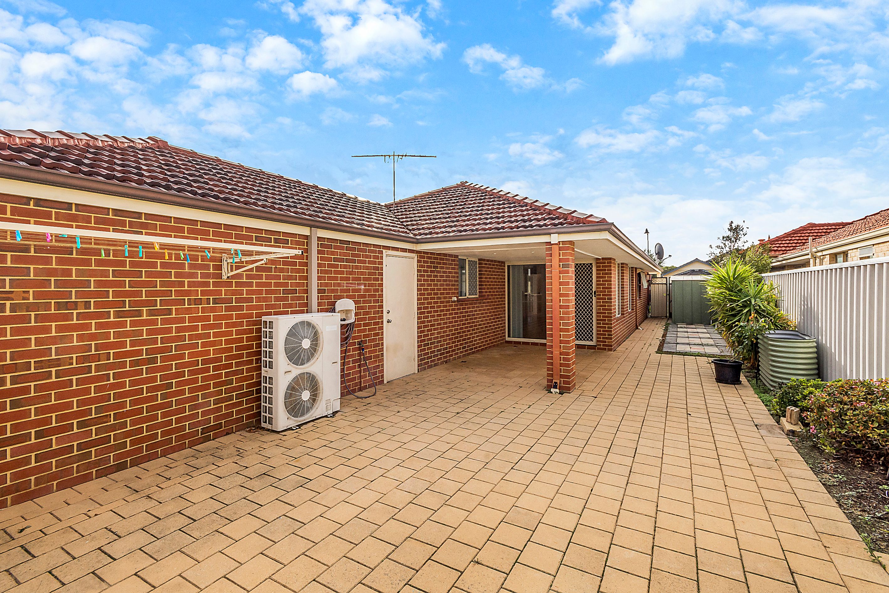 37 Brindabella Avenue, Rockingham, WA 6168