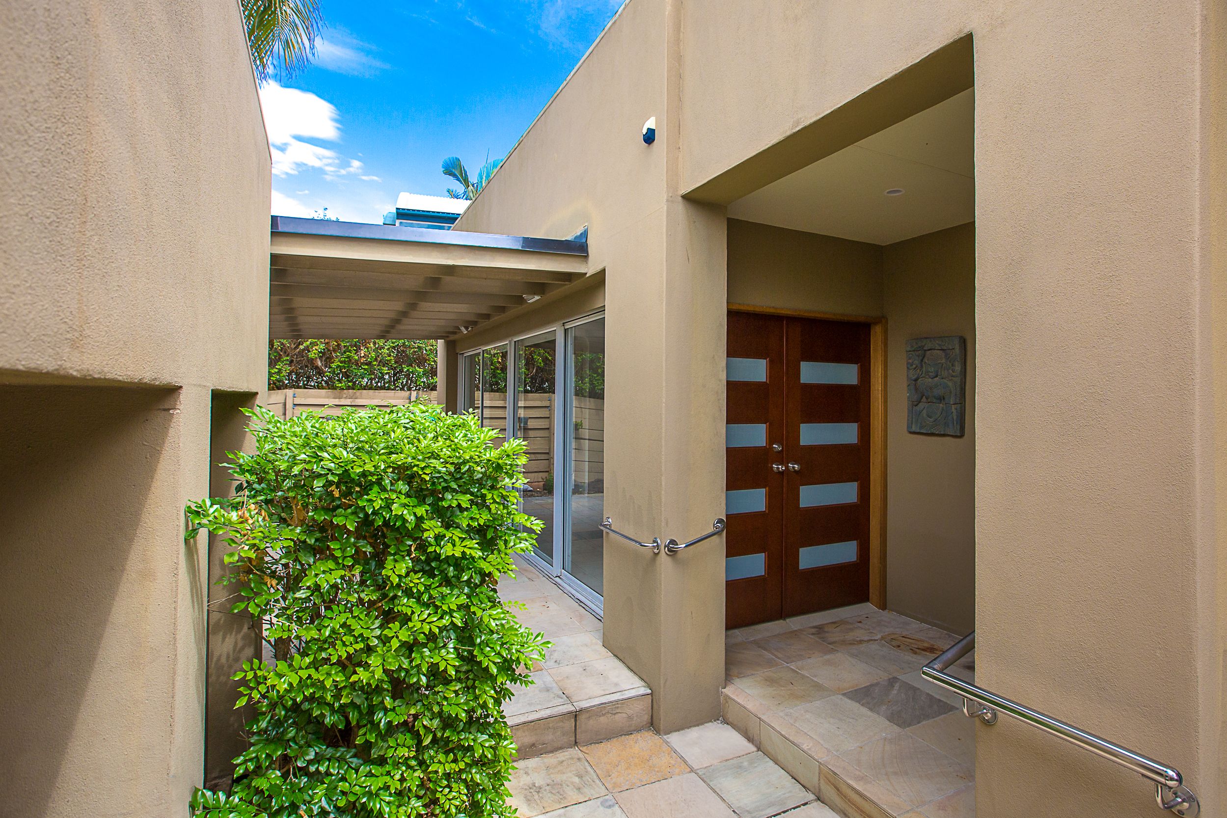23 Amalfi Drive, Surfers Paradise, QLD 4217
