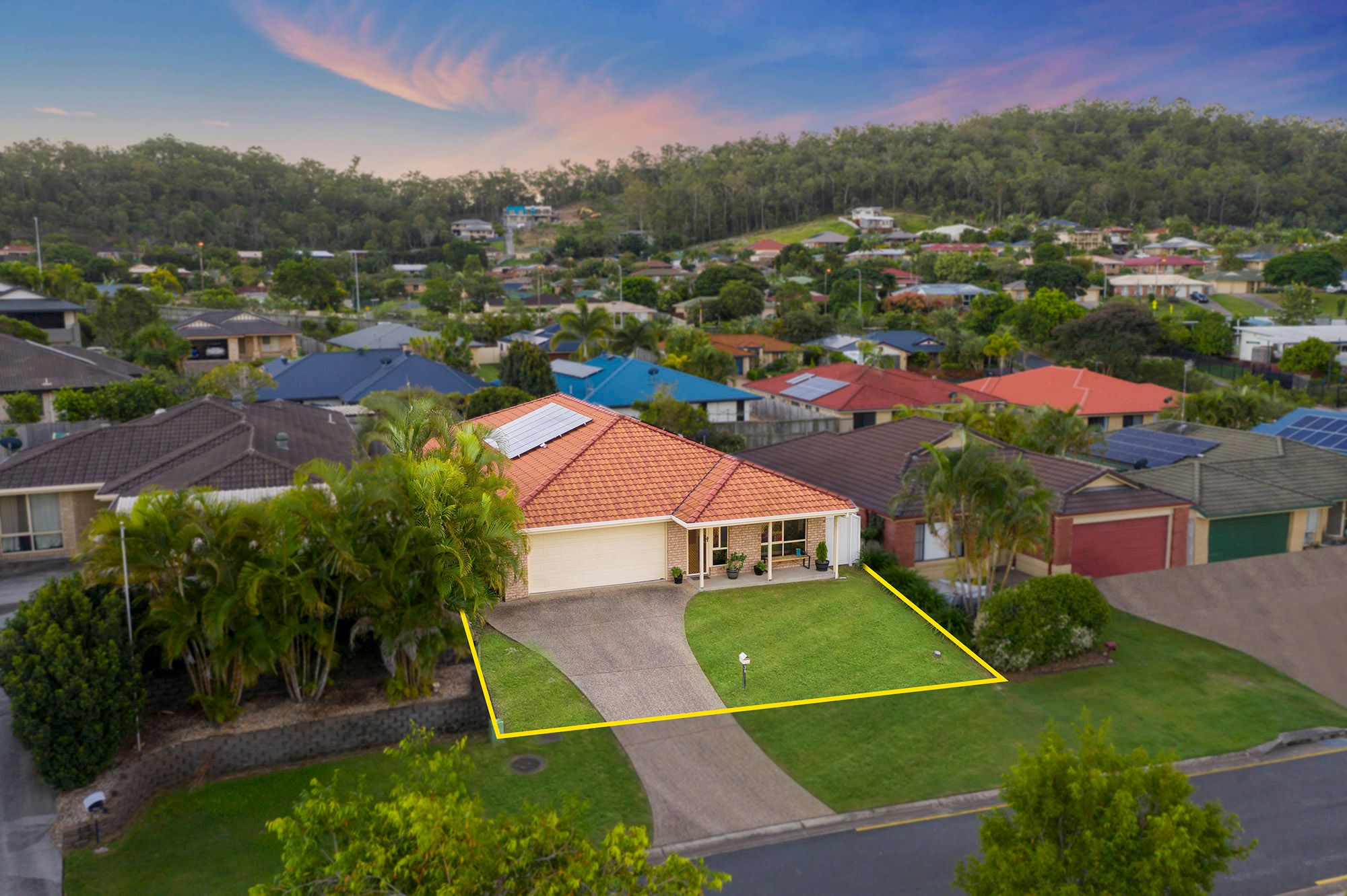 36 Mountain View Crescent, Mount Warren Park QLD 4207
