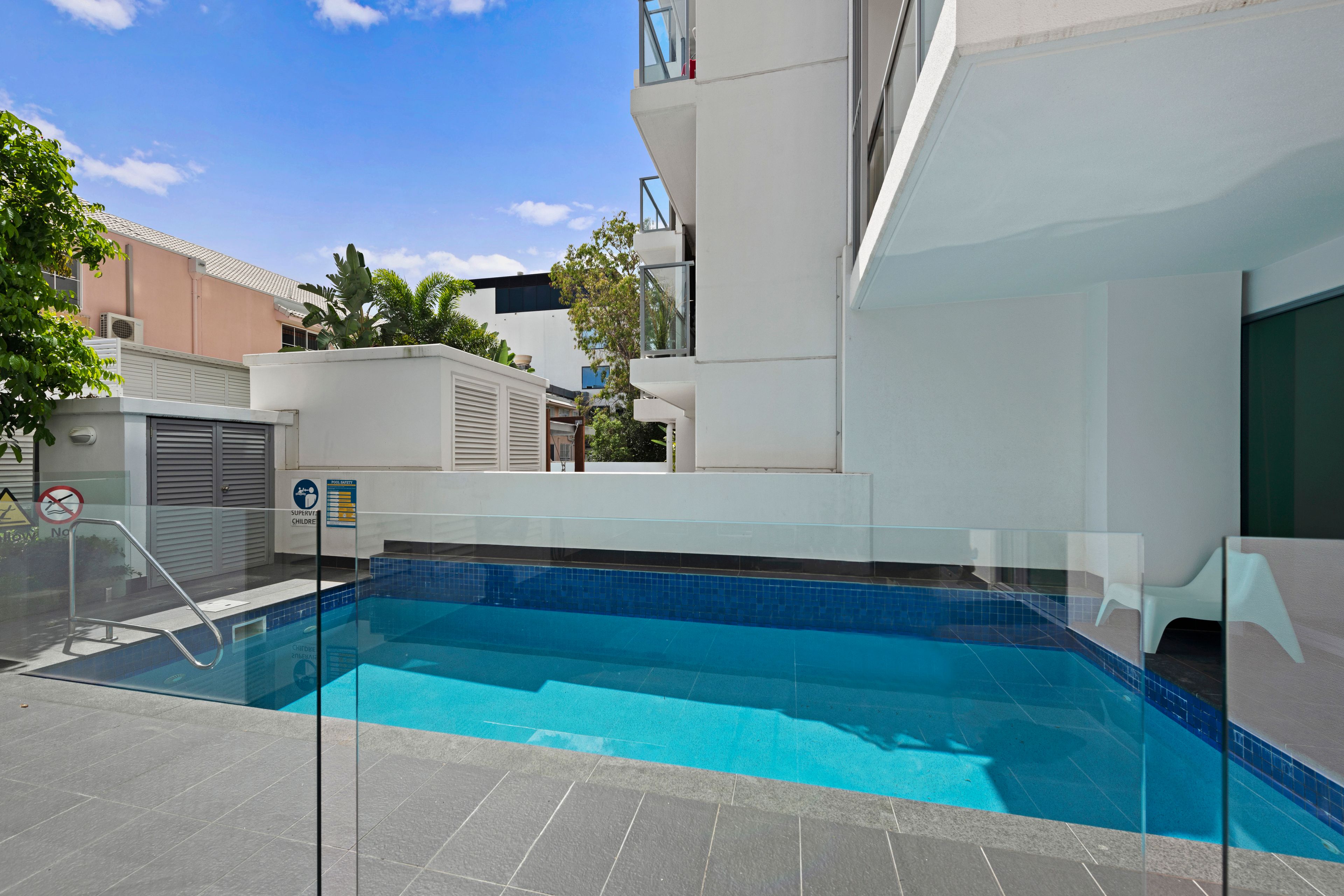 27 Manning Street, Milton QLD 4064