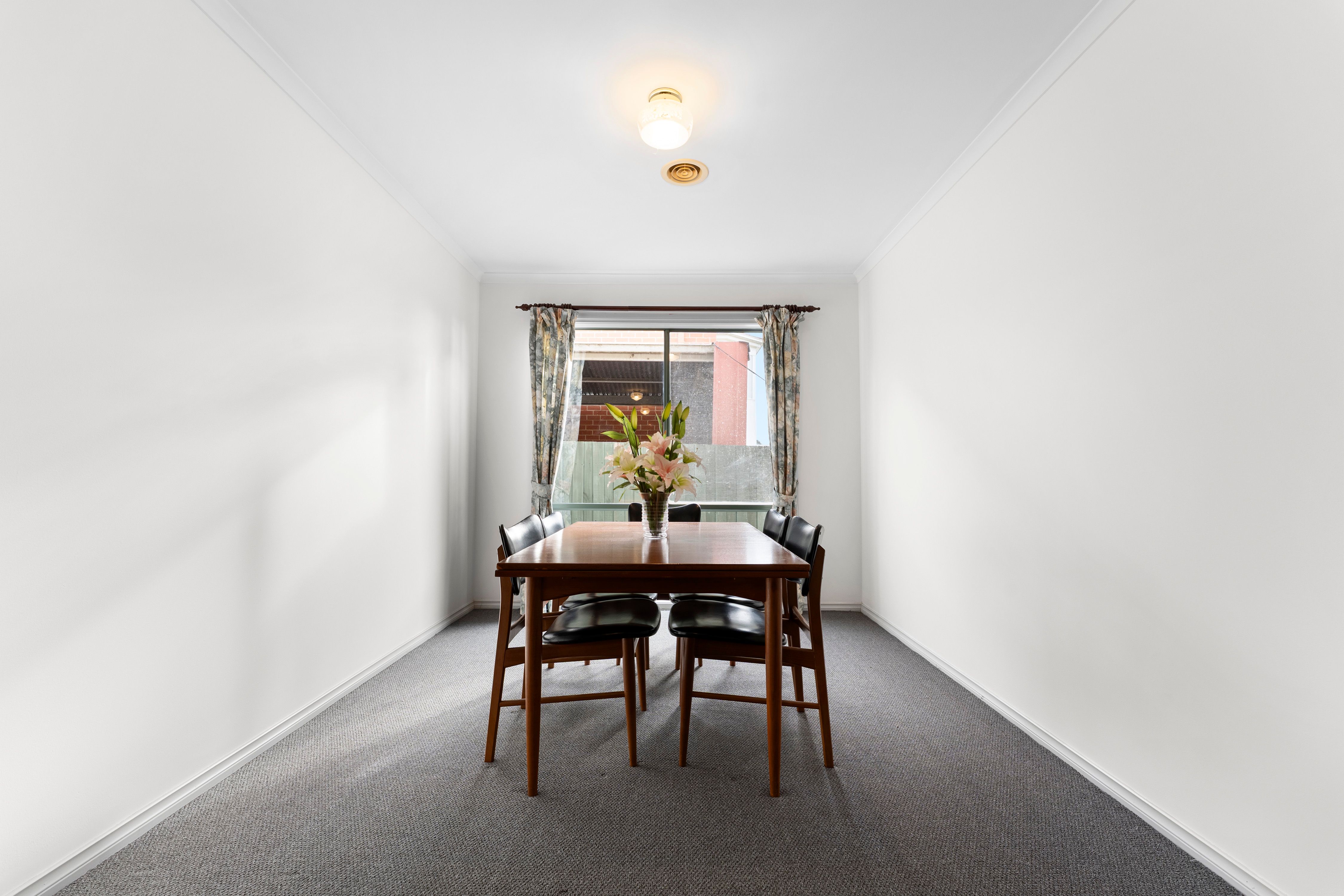 2 Elizabeth Street — photo 16 of 27