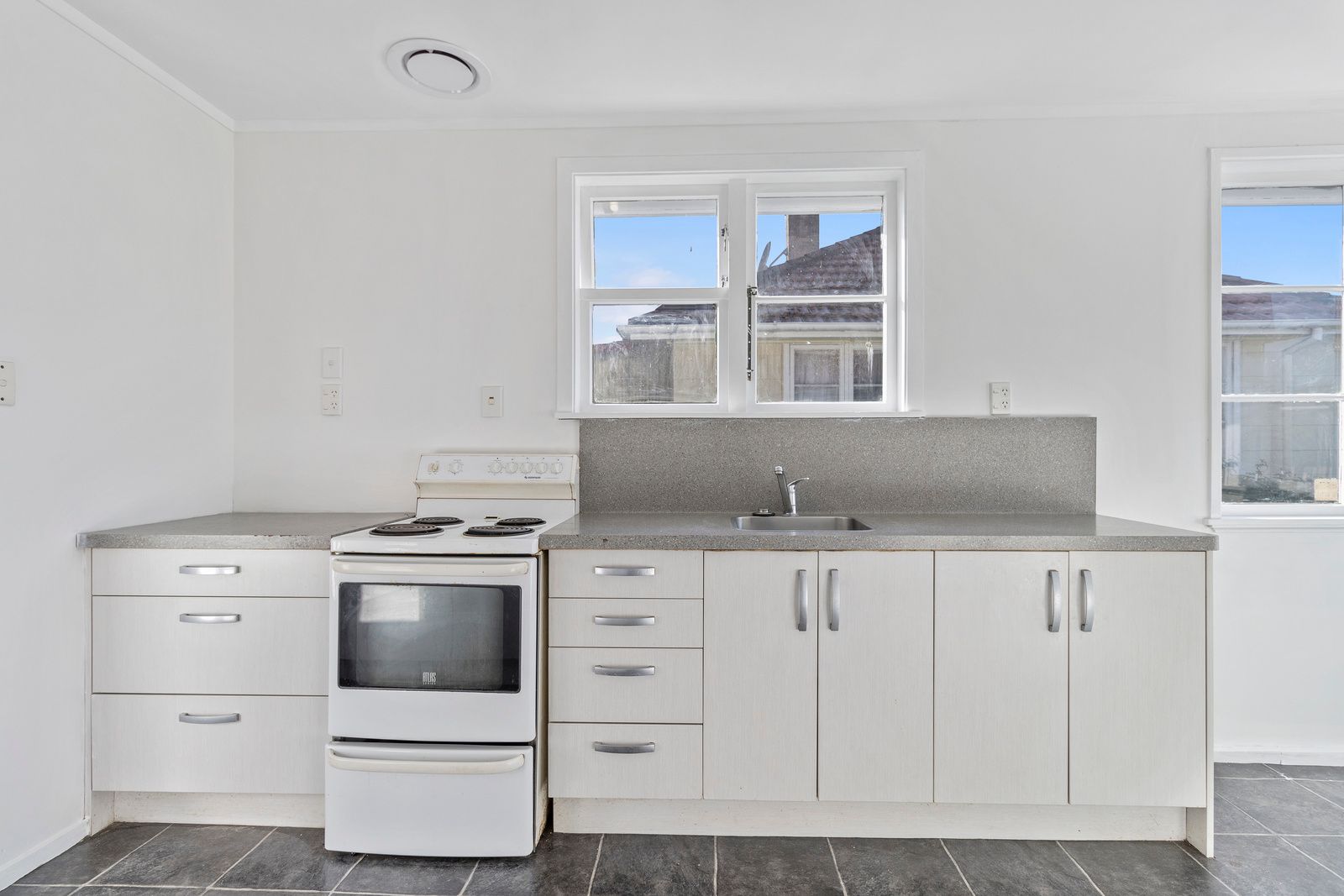 35 Paul Crescent, Fairfield, Hamilton City