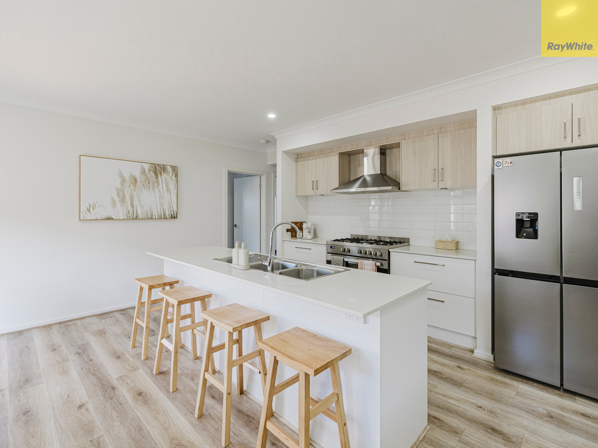 8 Blake Drive, Maddingley, VIC 3340