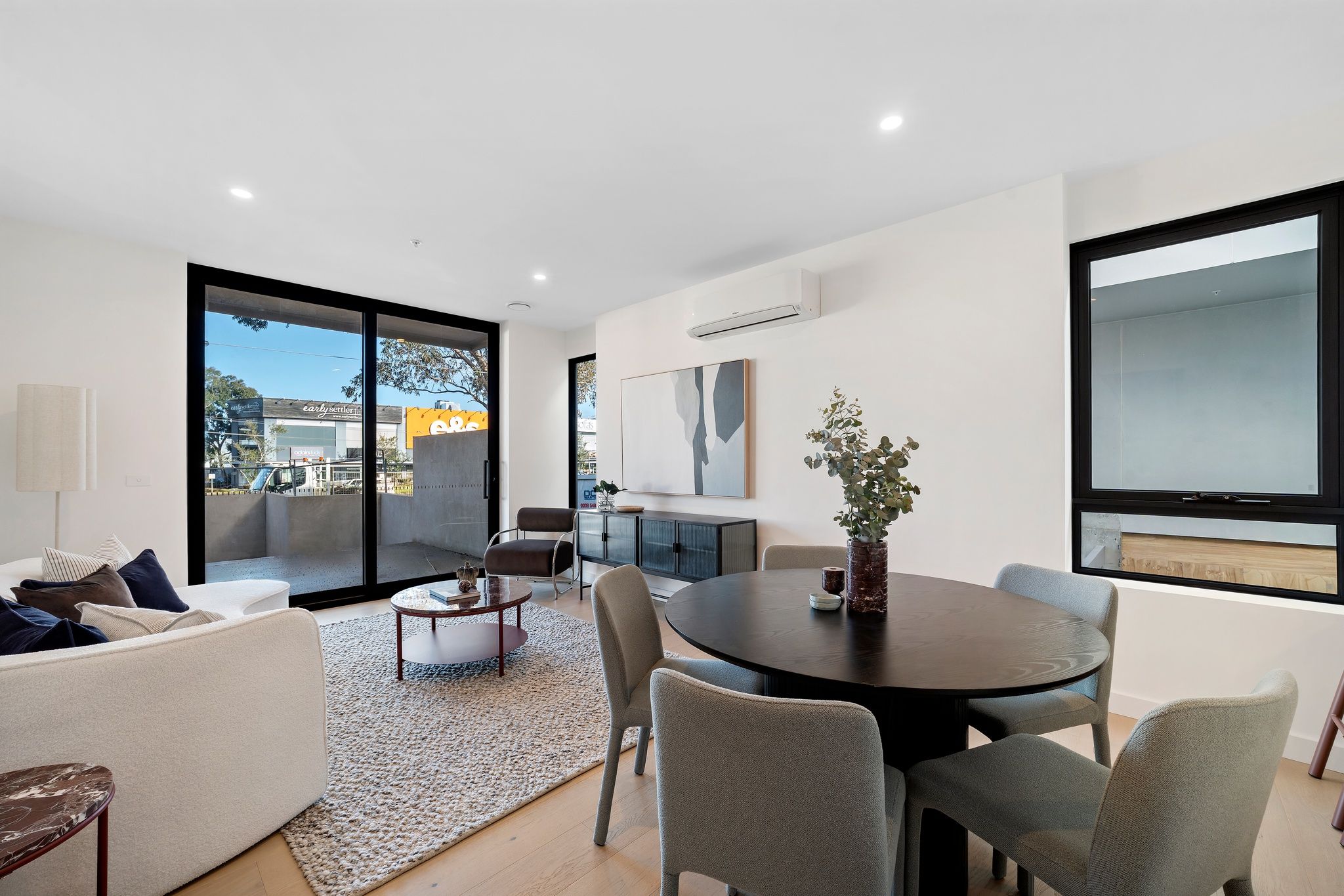 102/1035 Nepean Highway — photo from Ray White The Bayside Group