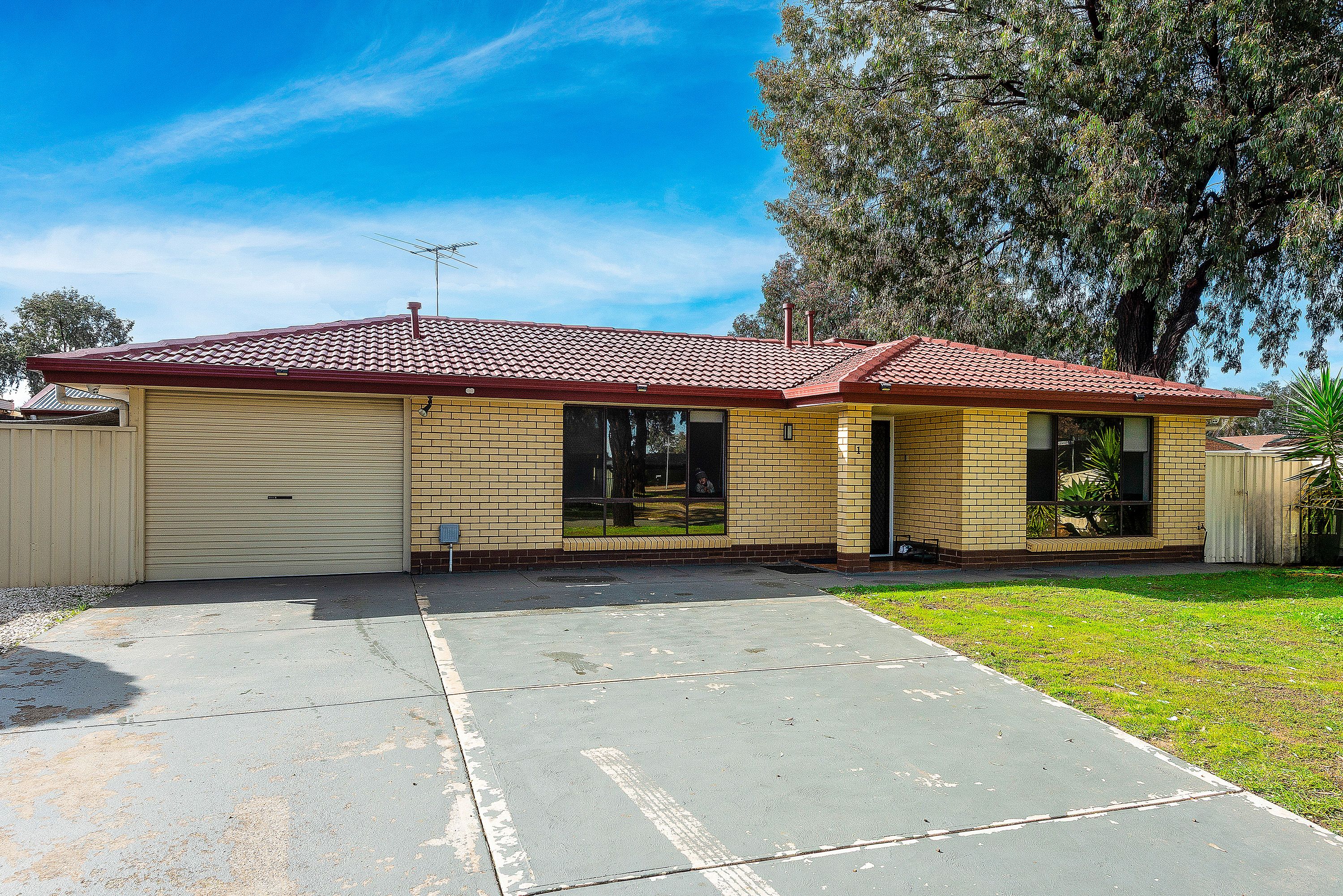 1 Grevillia Drive — photo from Ray White Para Hills