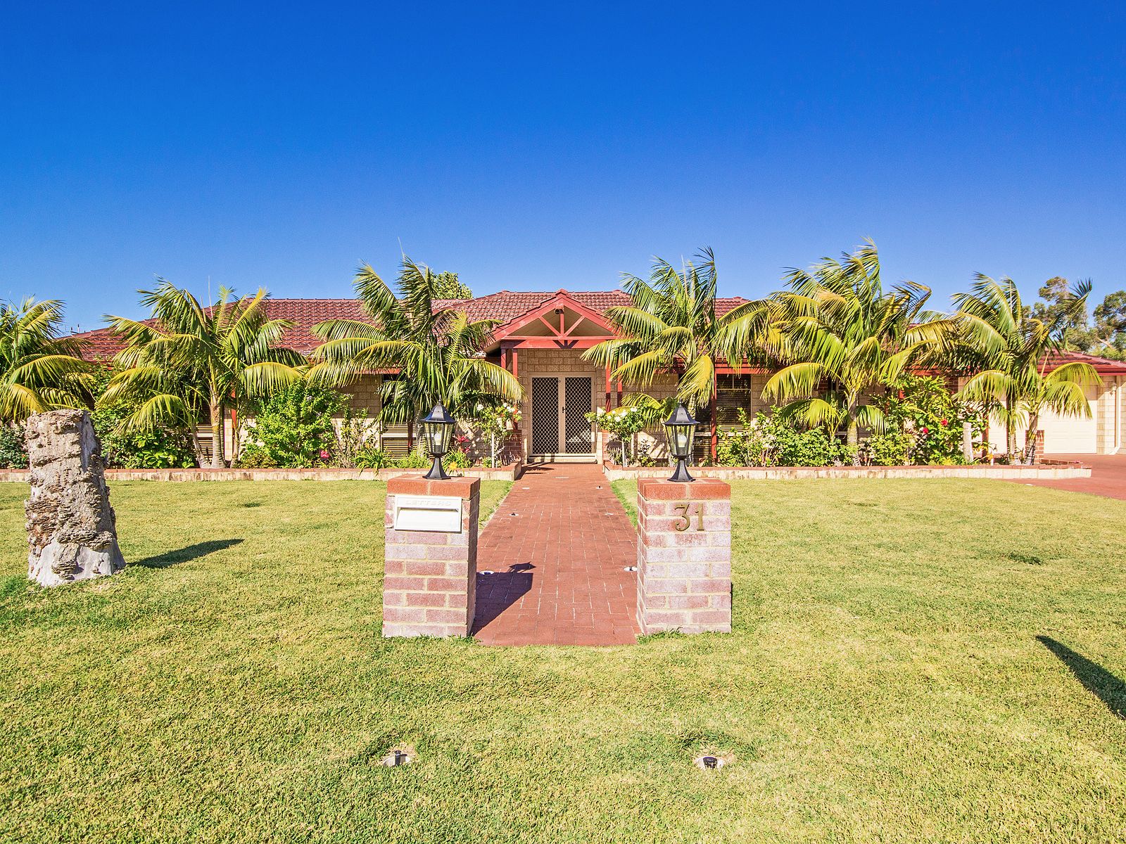 31 Lombadina Parade, Secret Harbour, WA 6173