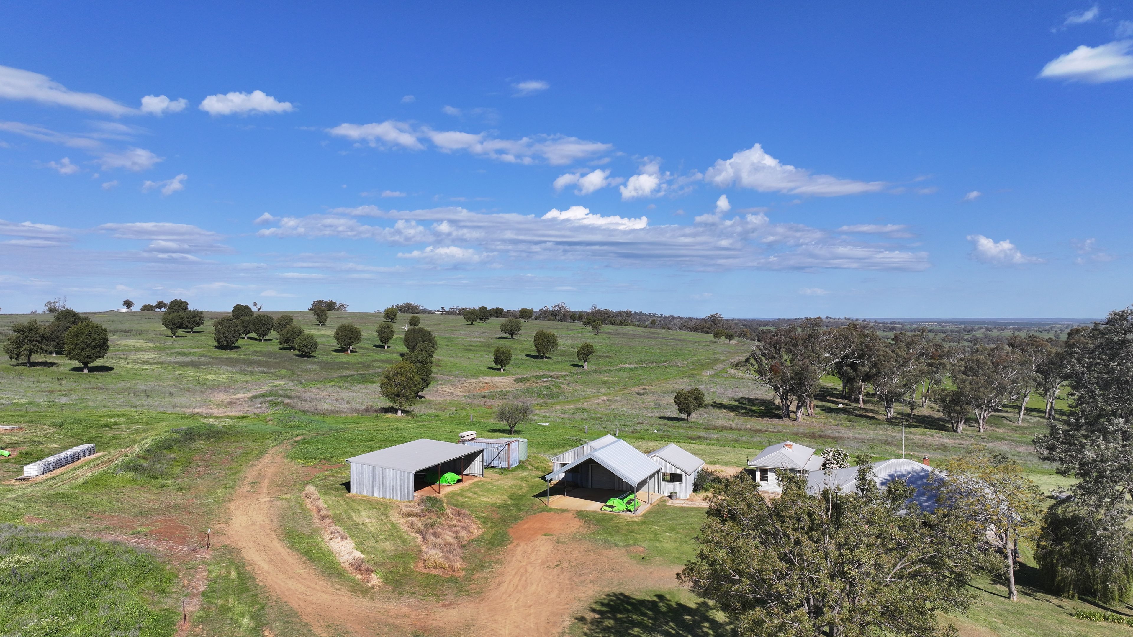 16387 Oxley Highway — photo 4 of 30