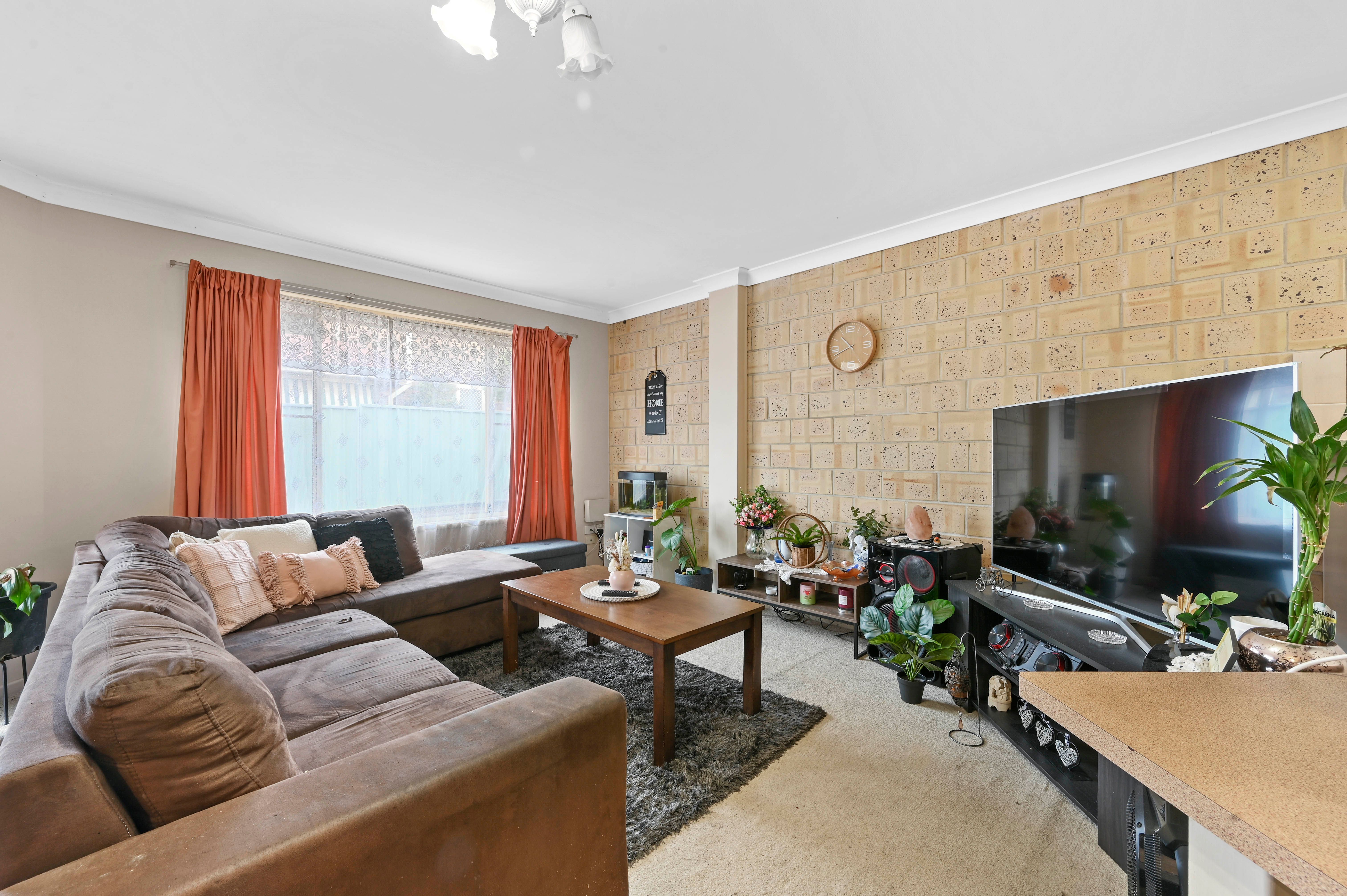 2/242 Spring Street, Kearneys Spring, QLD 4350