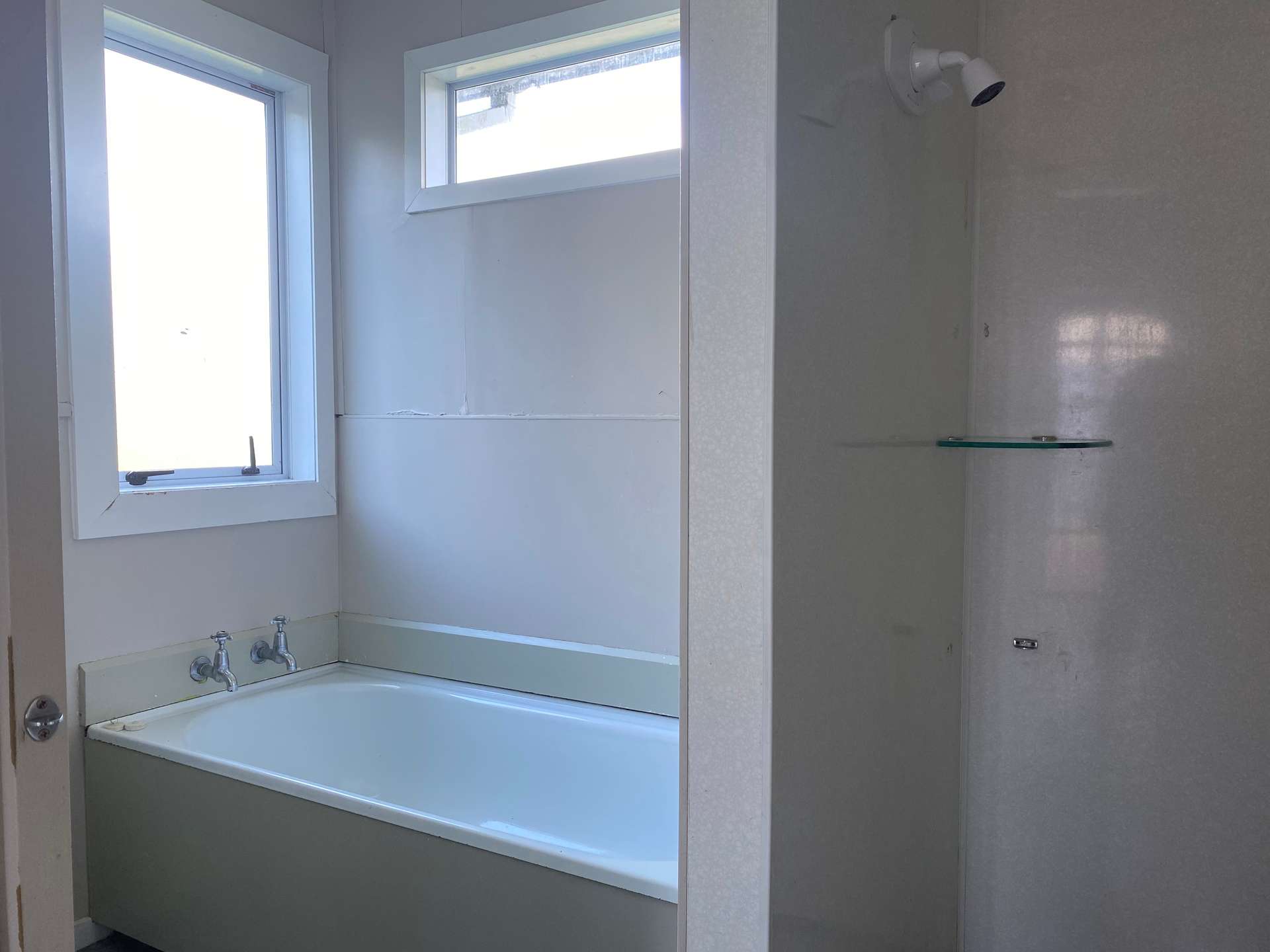90 Brougham Street photo 5