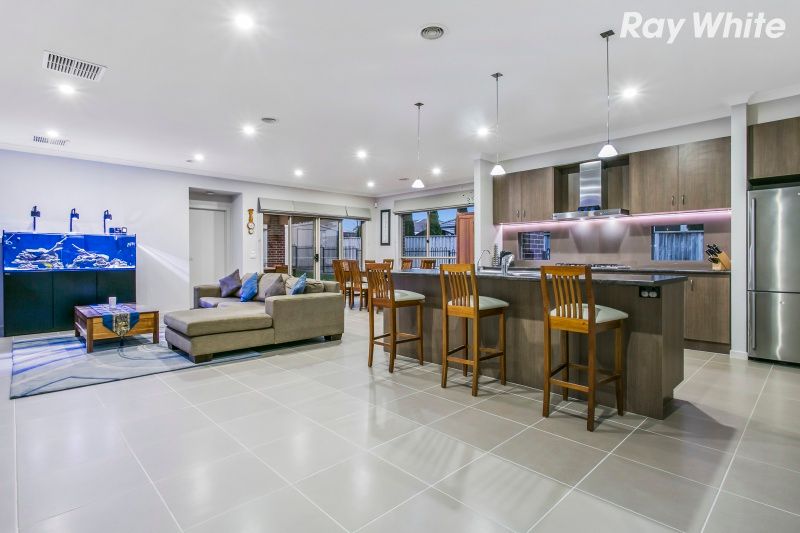 107 Livingstone Boulevard, Pakenham, VIC 3810