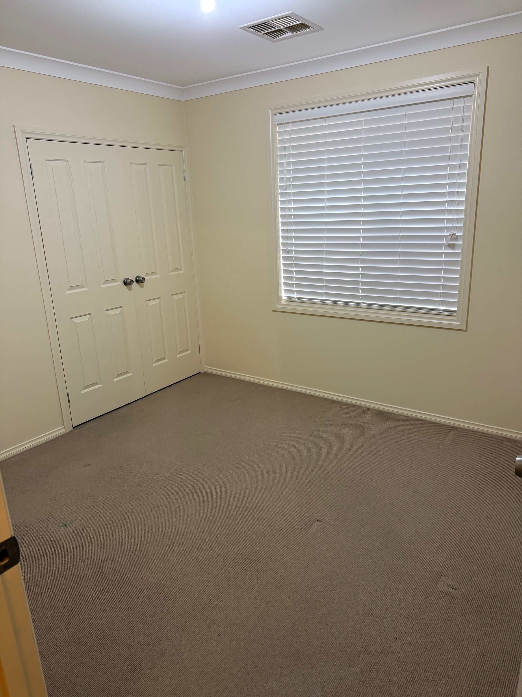 6 Yvonne Street — photo 12 of 12