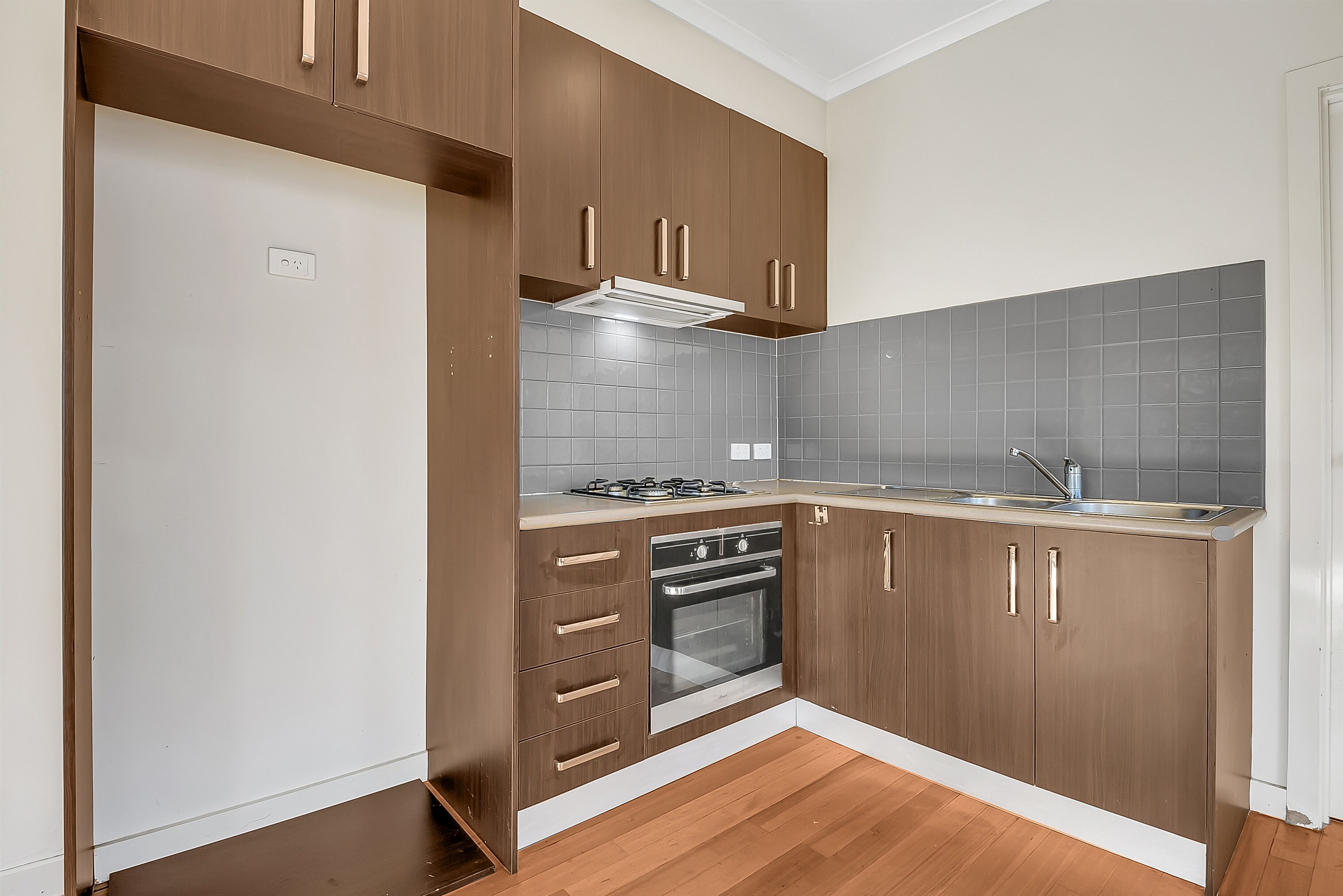 1/30 Highland Street, Kingsbury, VIC 3083