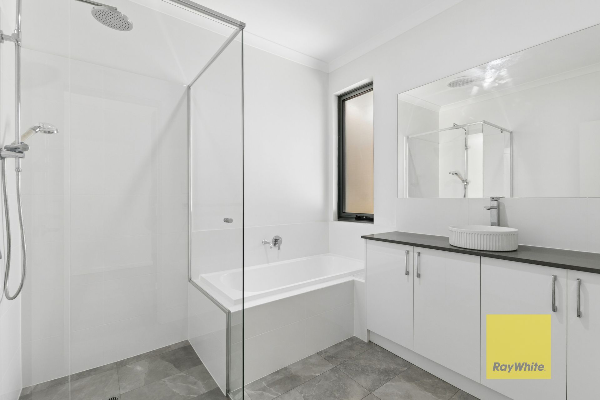 14A Wellaton Street — photo 4 of 18
