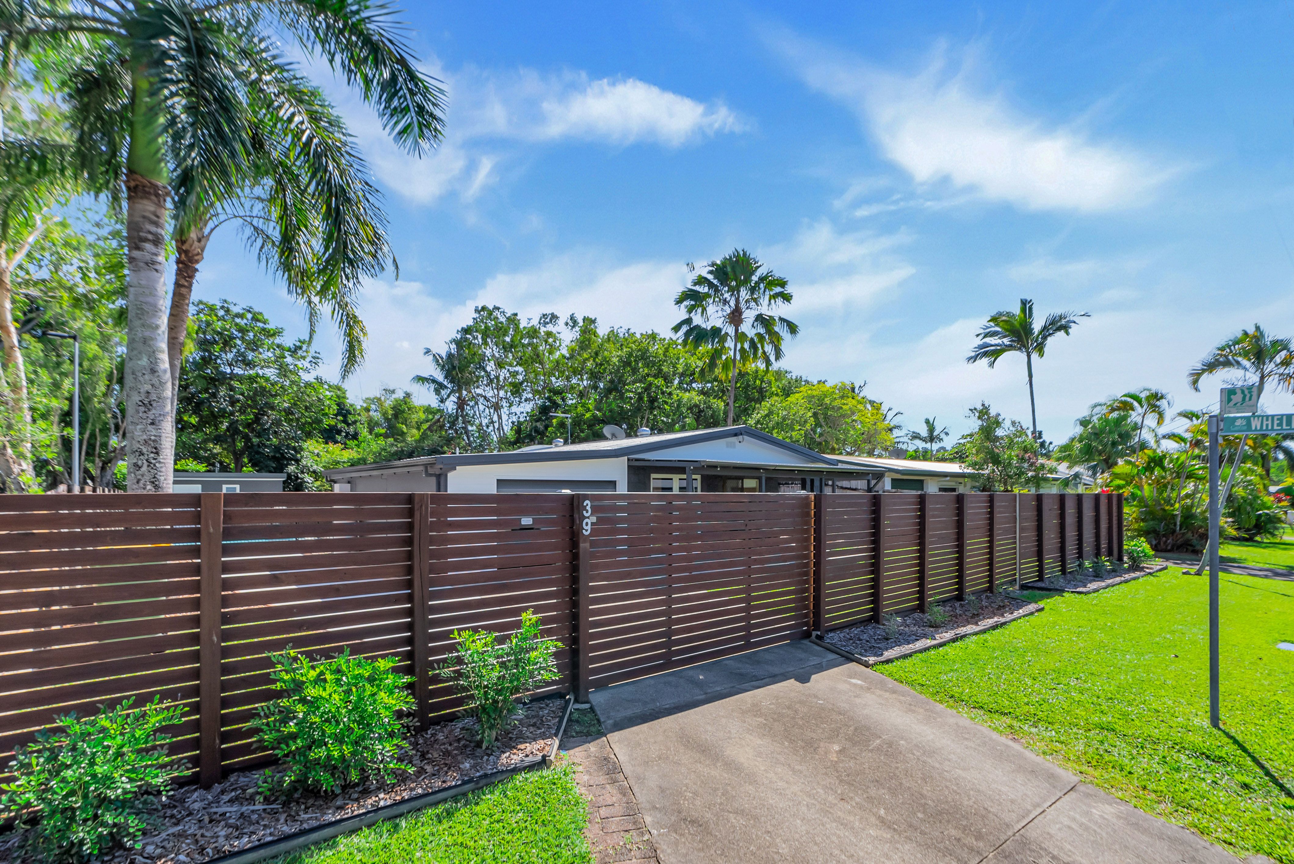 39 Periwinkle Avenue, Trinity Beach, QLD 4879