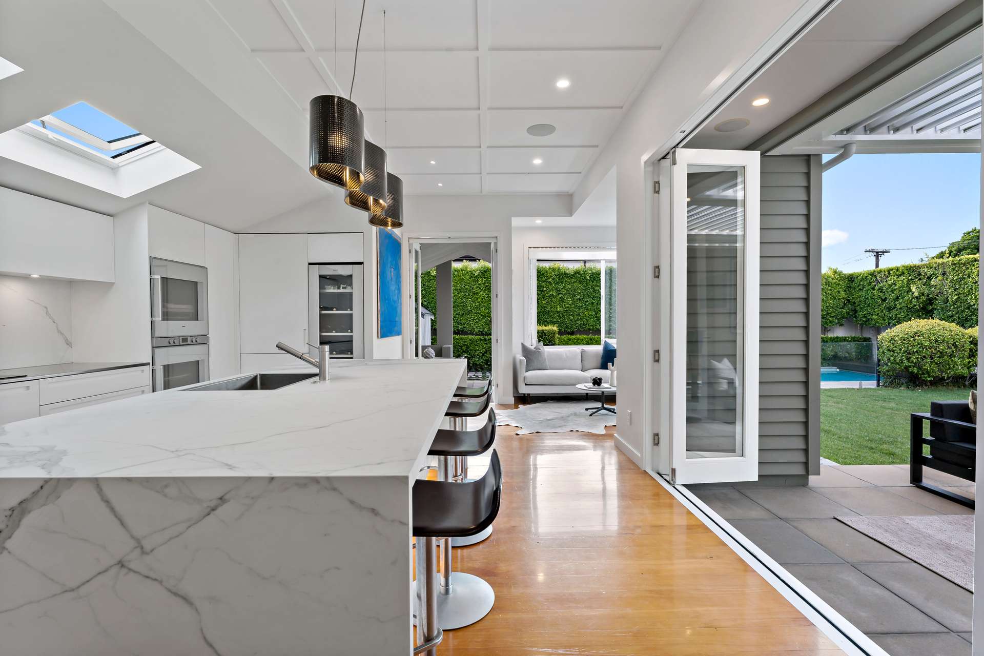 54 Lucerne Road photo 2