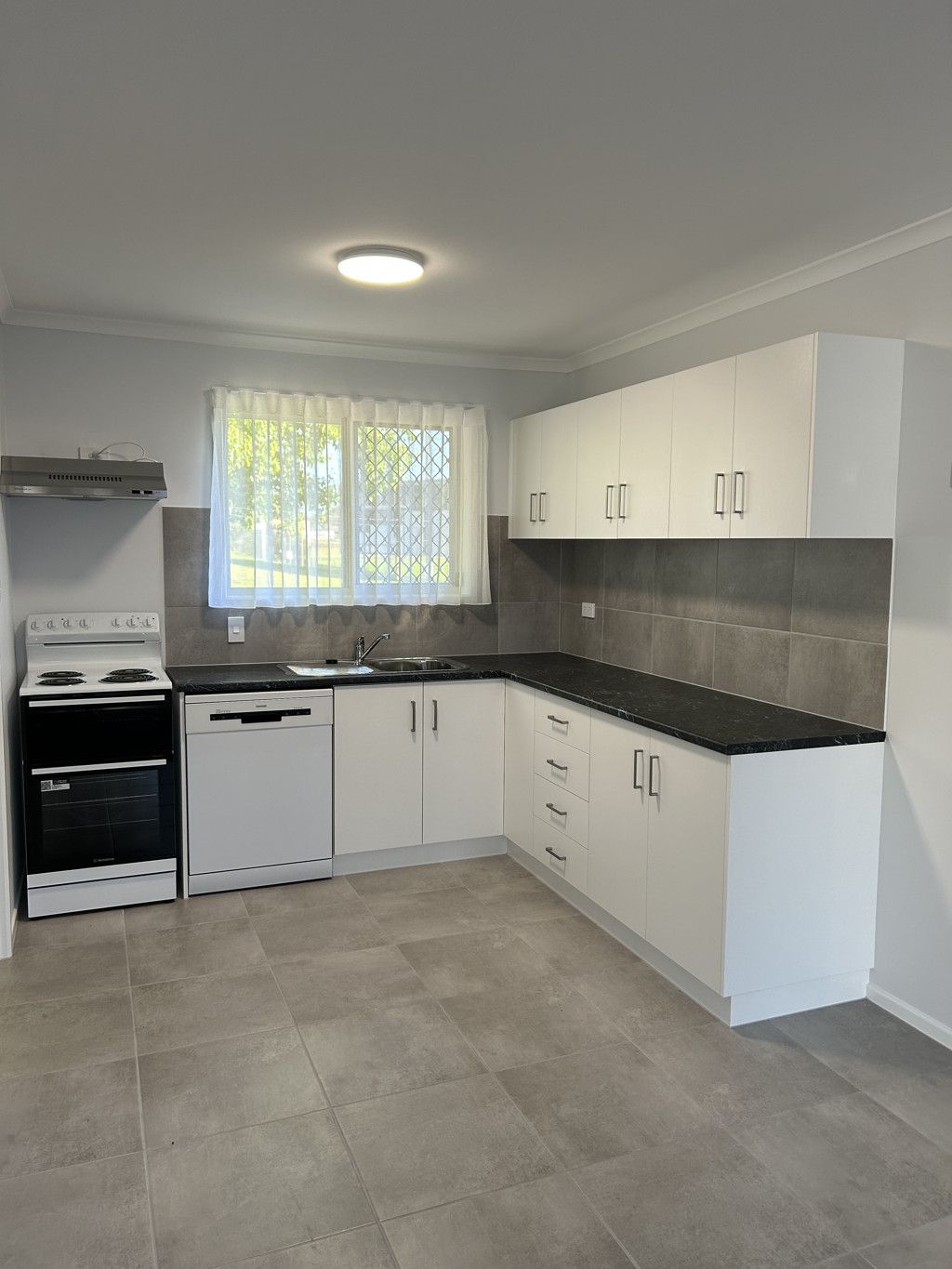 1/327 Hume Street, South Toowoomba, QLD 4350