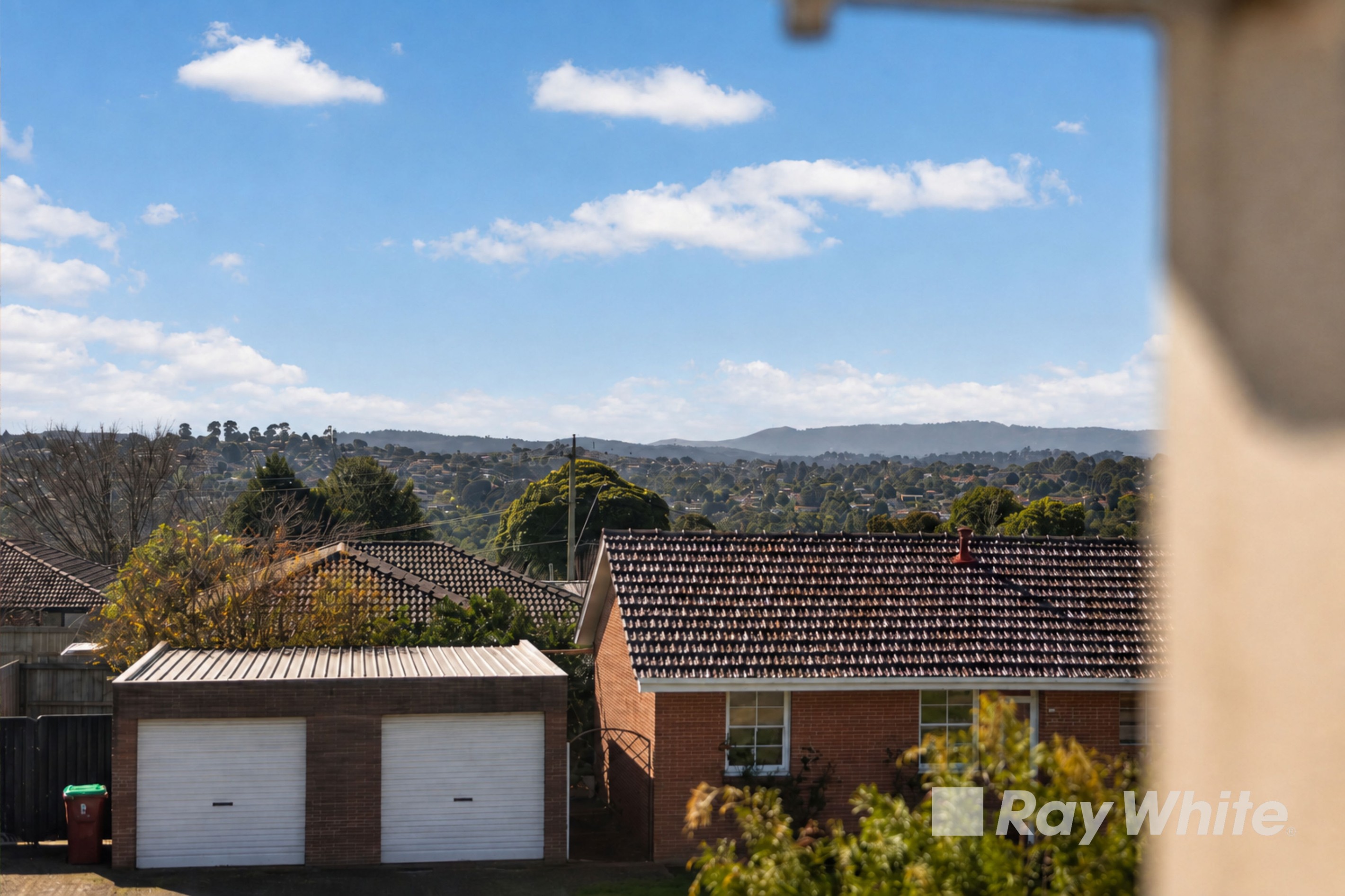 2A Henry Avenue, Hallam, VIC 3803