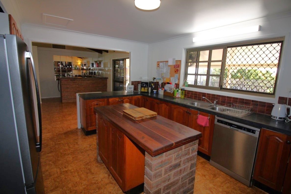 25-27 Stubley Street, Richmond Hill, QLD 4820