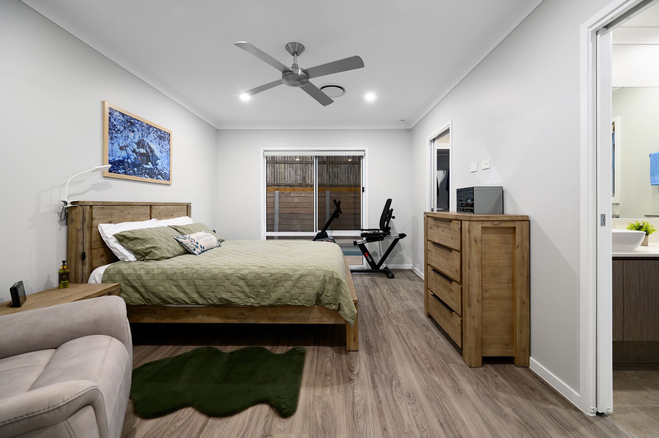 17 Albert Street — photo 13 of 28