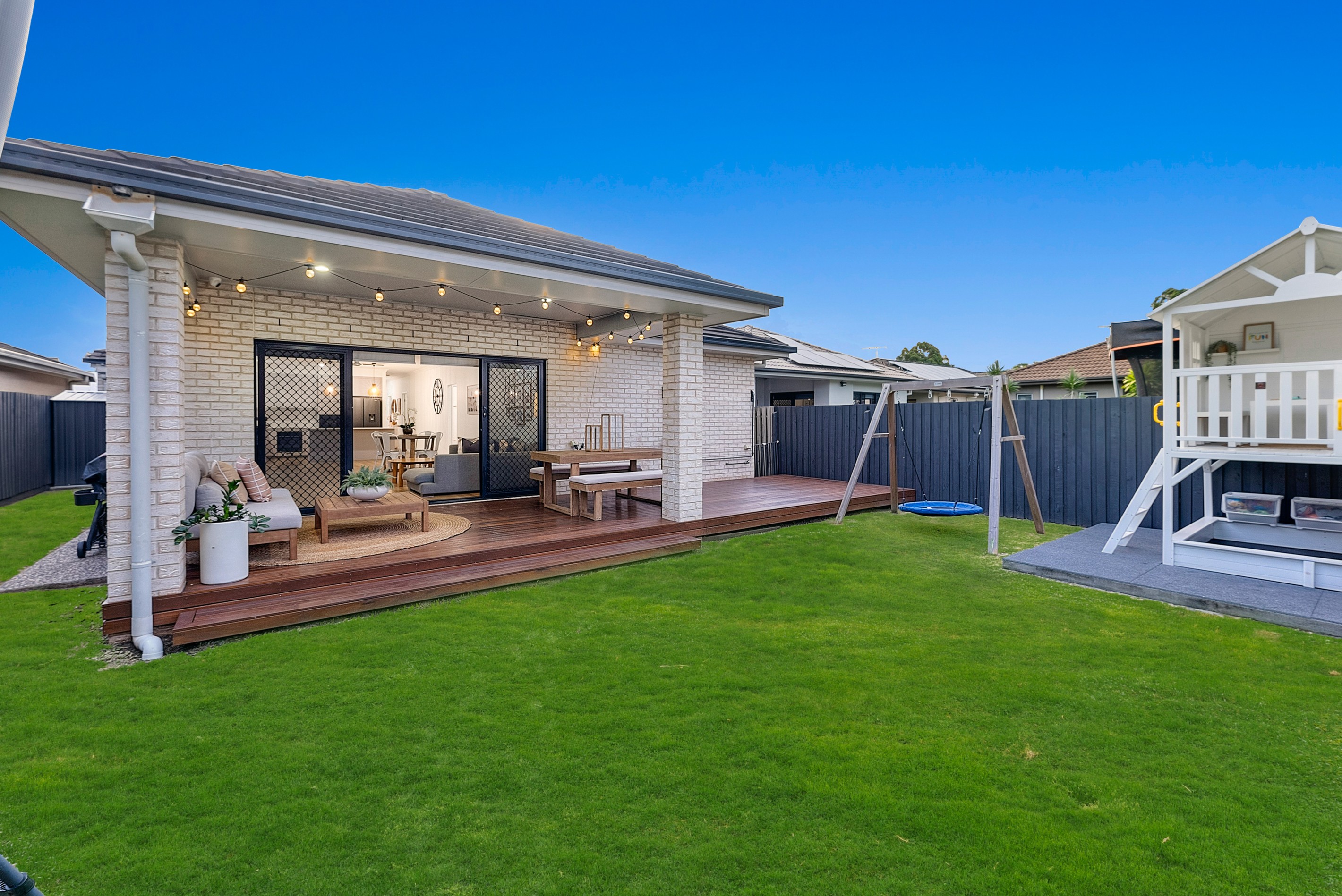 15 Freeman Street, North Lakes, QLD 4509