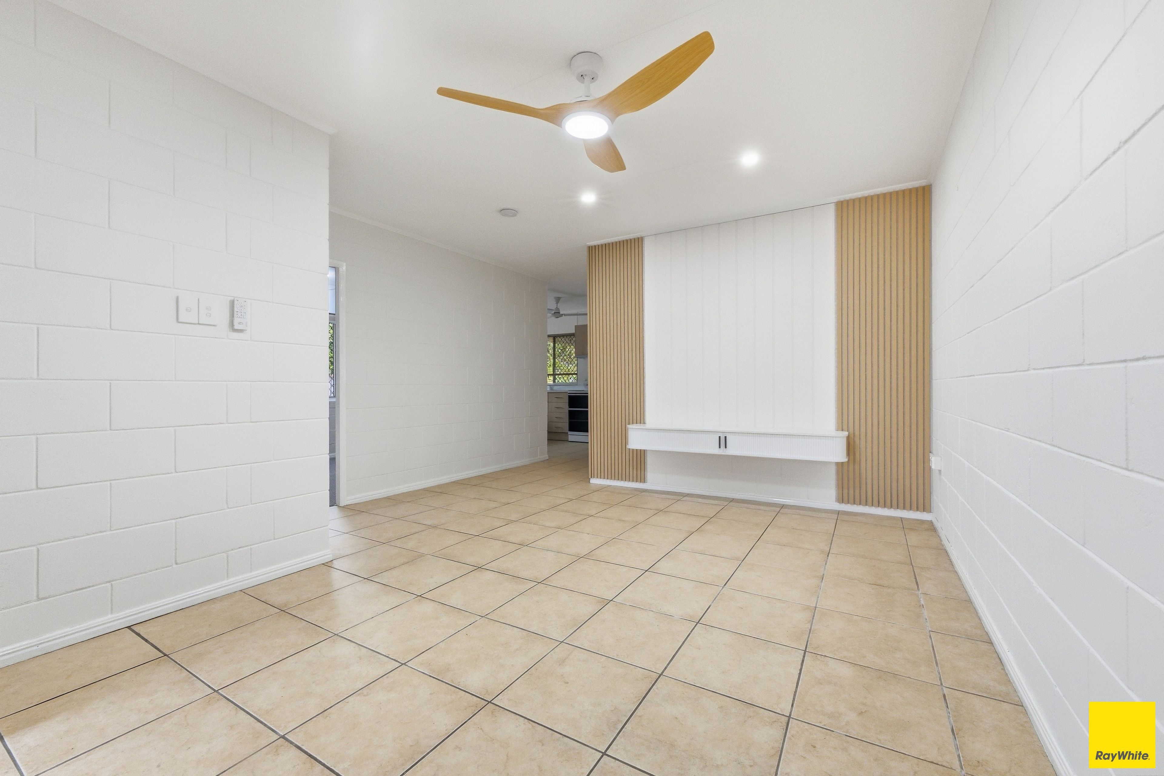 2/41 Sperring Street — photo 3 of 12