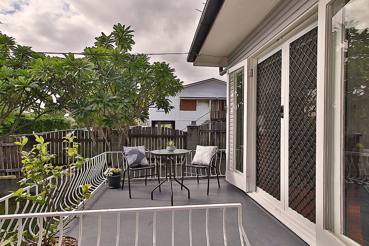 9 George Lane, Newtown, QLD 4305