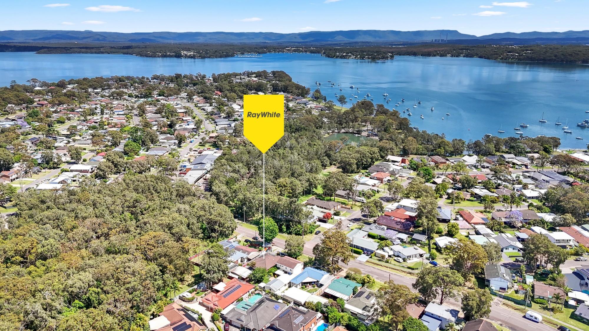 50 Cams Boulevard, Summerland Point, NSW 2259