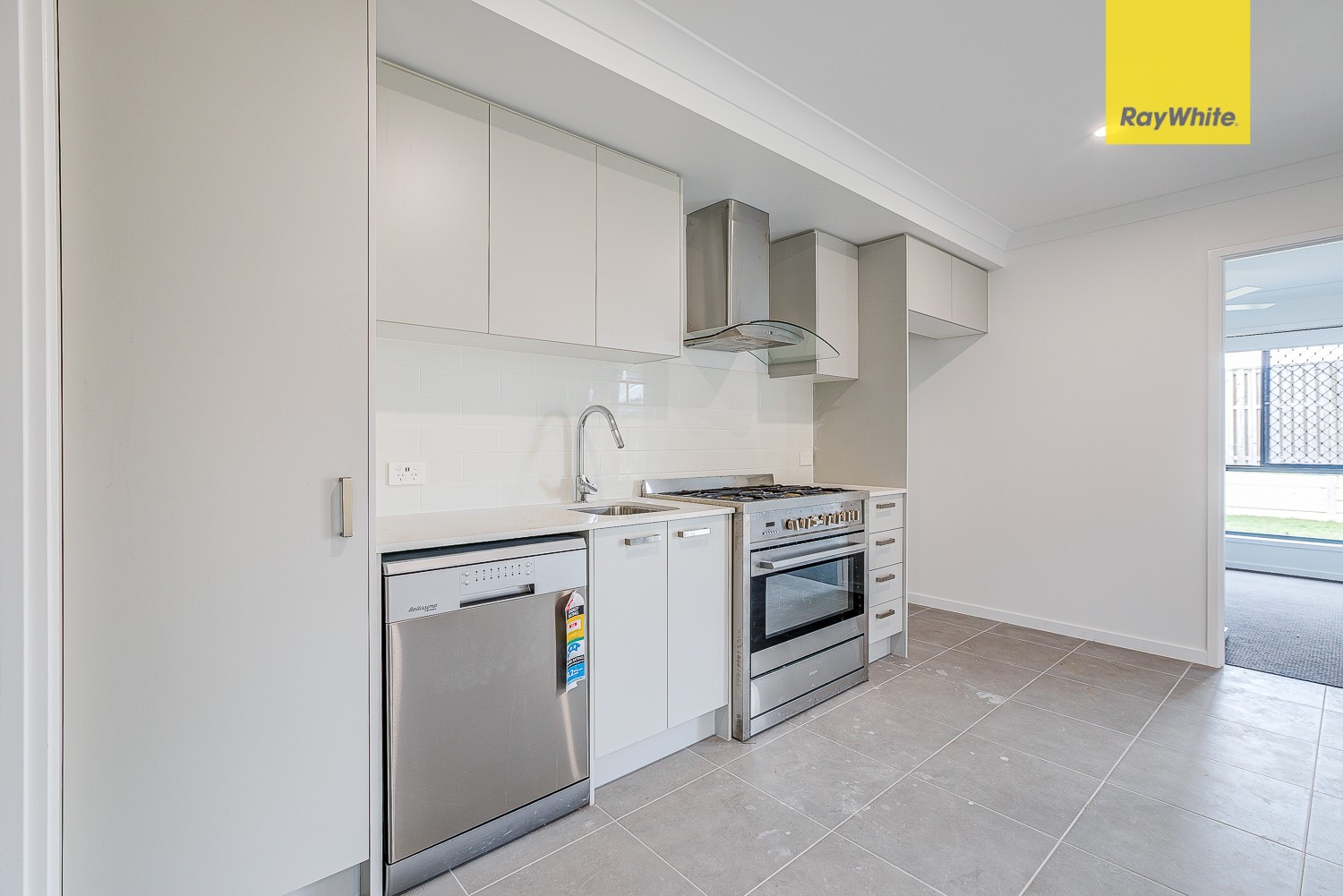 11A Pierro Street, Logan Reserve, QLD 4133