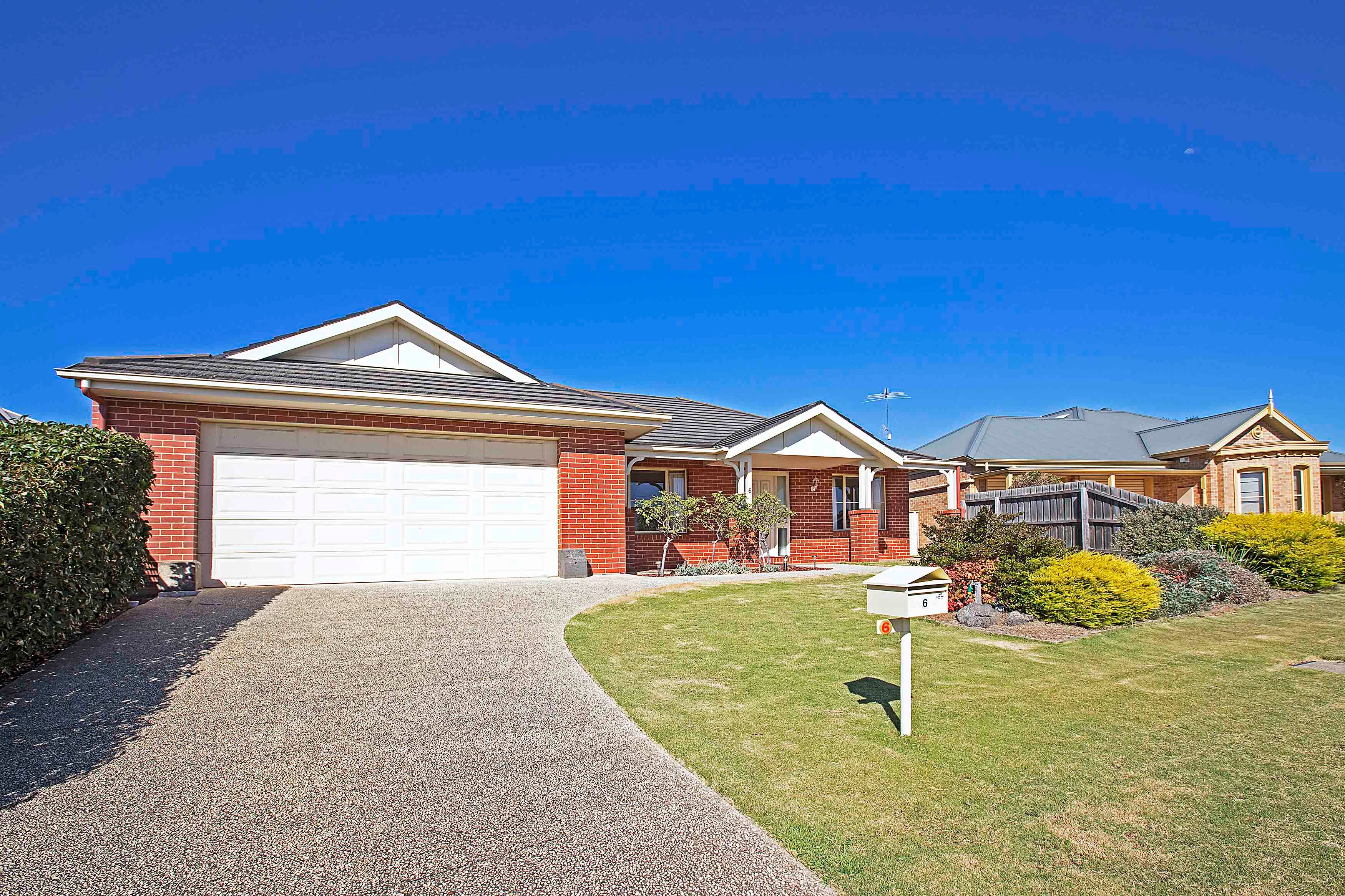 6 Cedarville Close, Highton, VIC 3216
