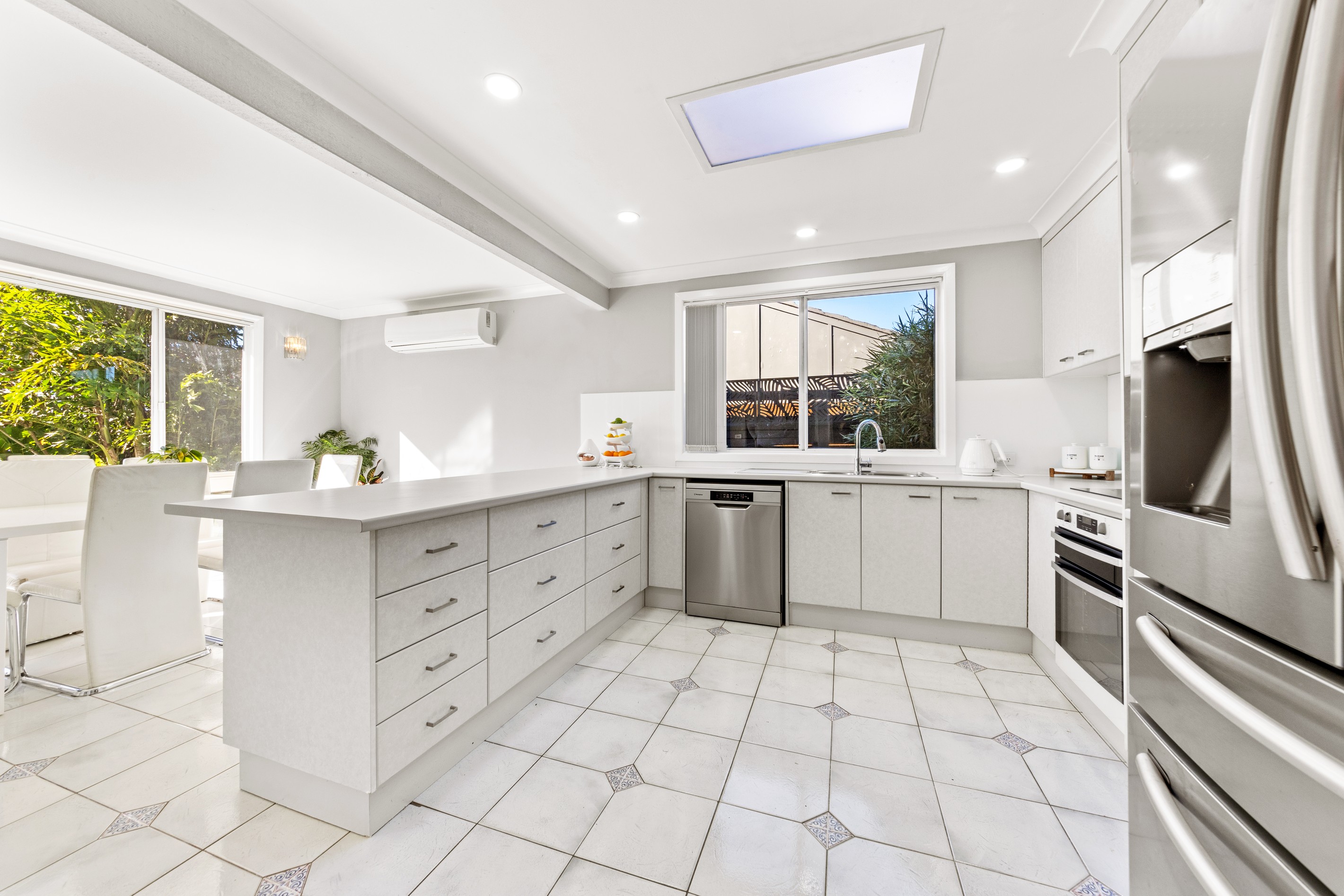 10 Narrunga Avenue, Buff Point, NSW 2262