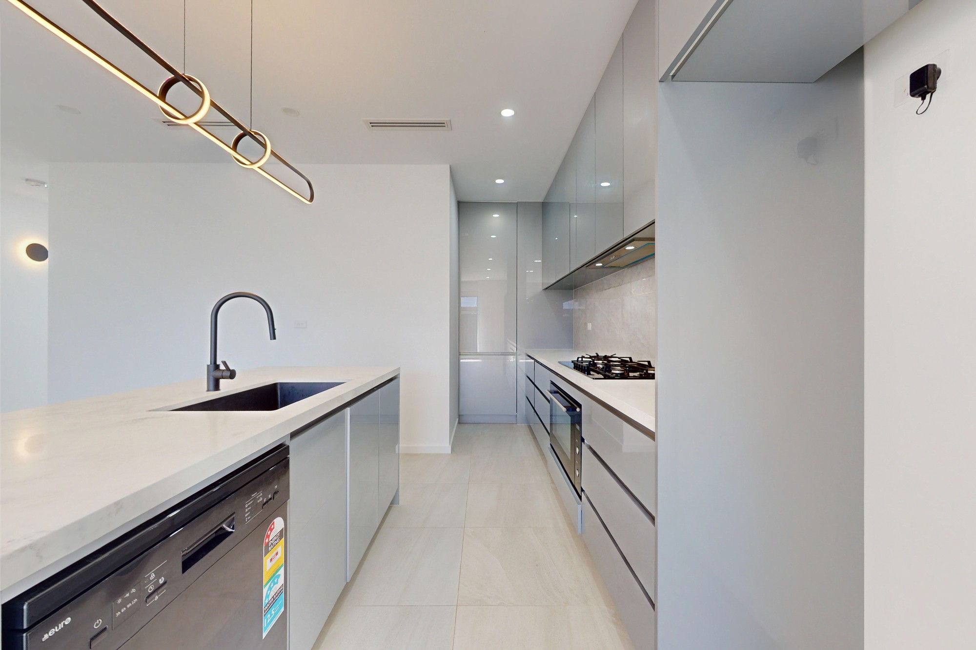 82 Darwinia Drive, Mickleham, VIC 3064