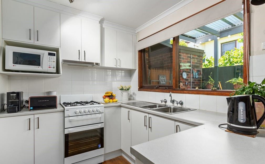2/13 The Glen, Ferntree Gully, VIC 3156