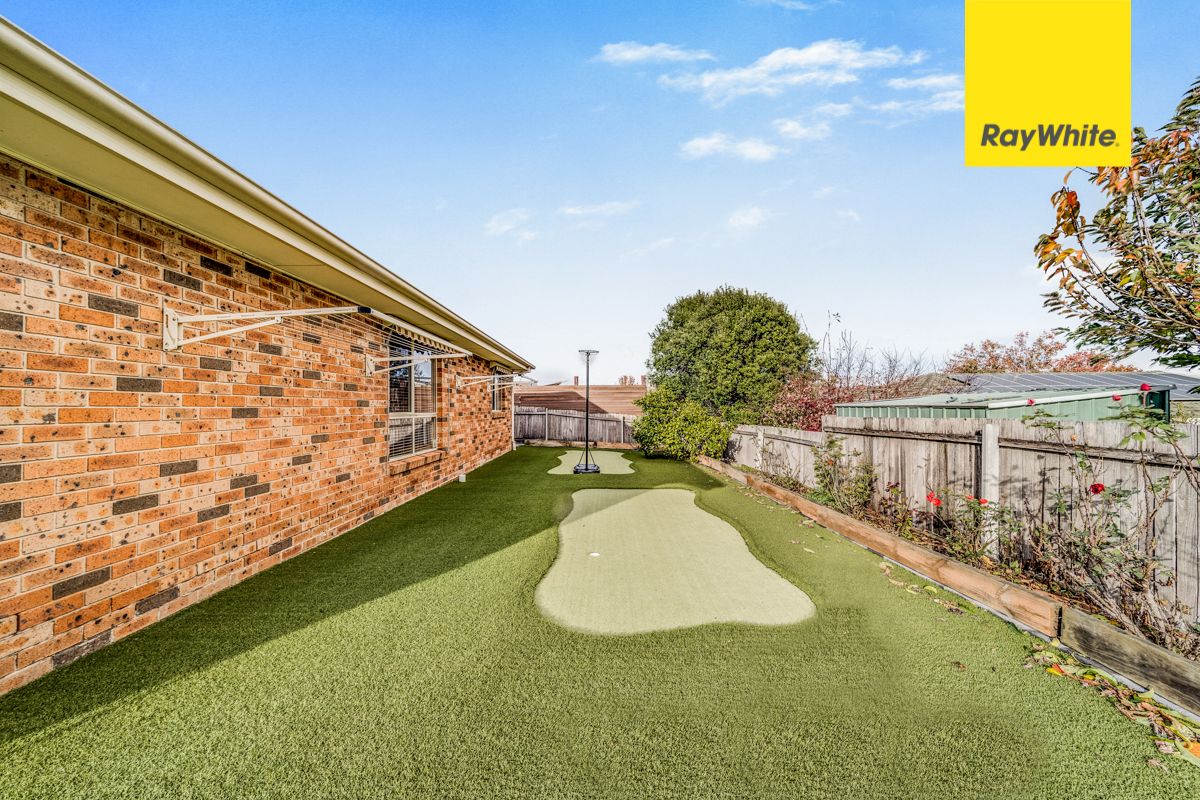 17 Coolgardie Street, Dunlop, ACT 2615