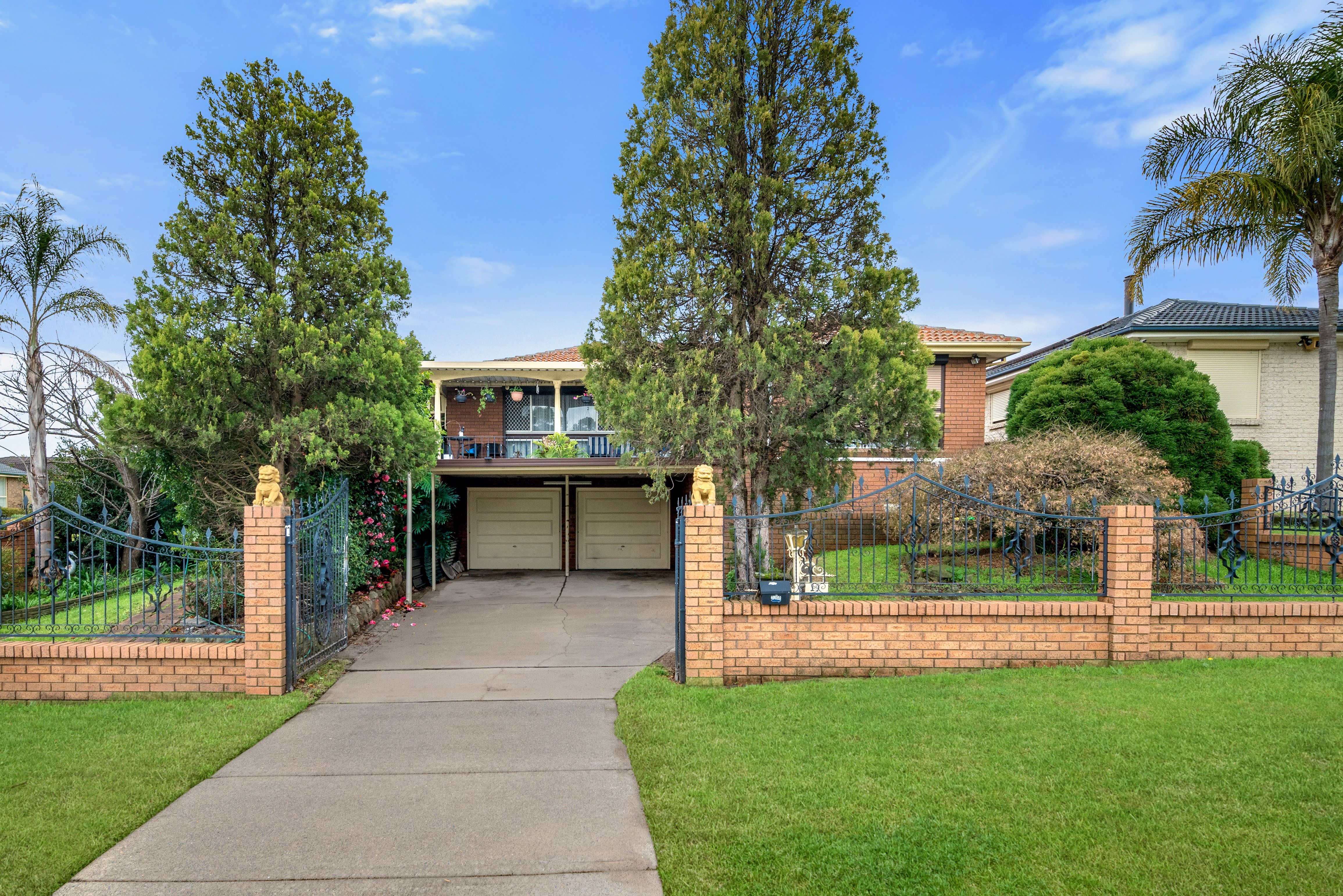19 Ohlfsen Road, Minto, NSW 2566