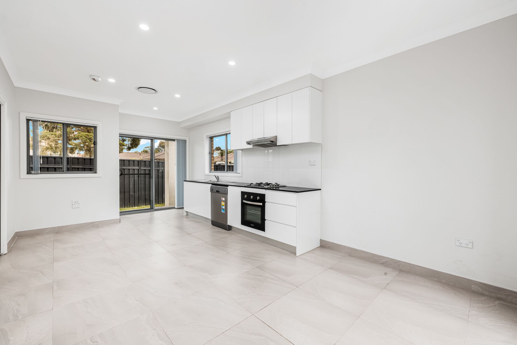 3/44 Brisbane Street, Oxley Park, NSW 2760