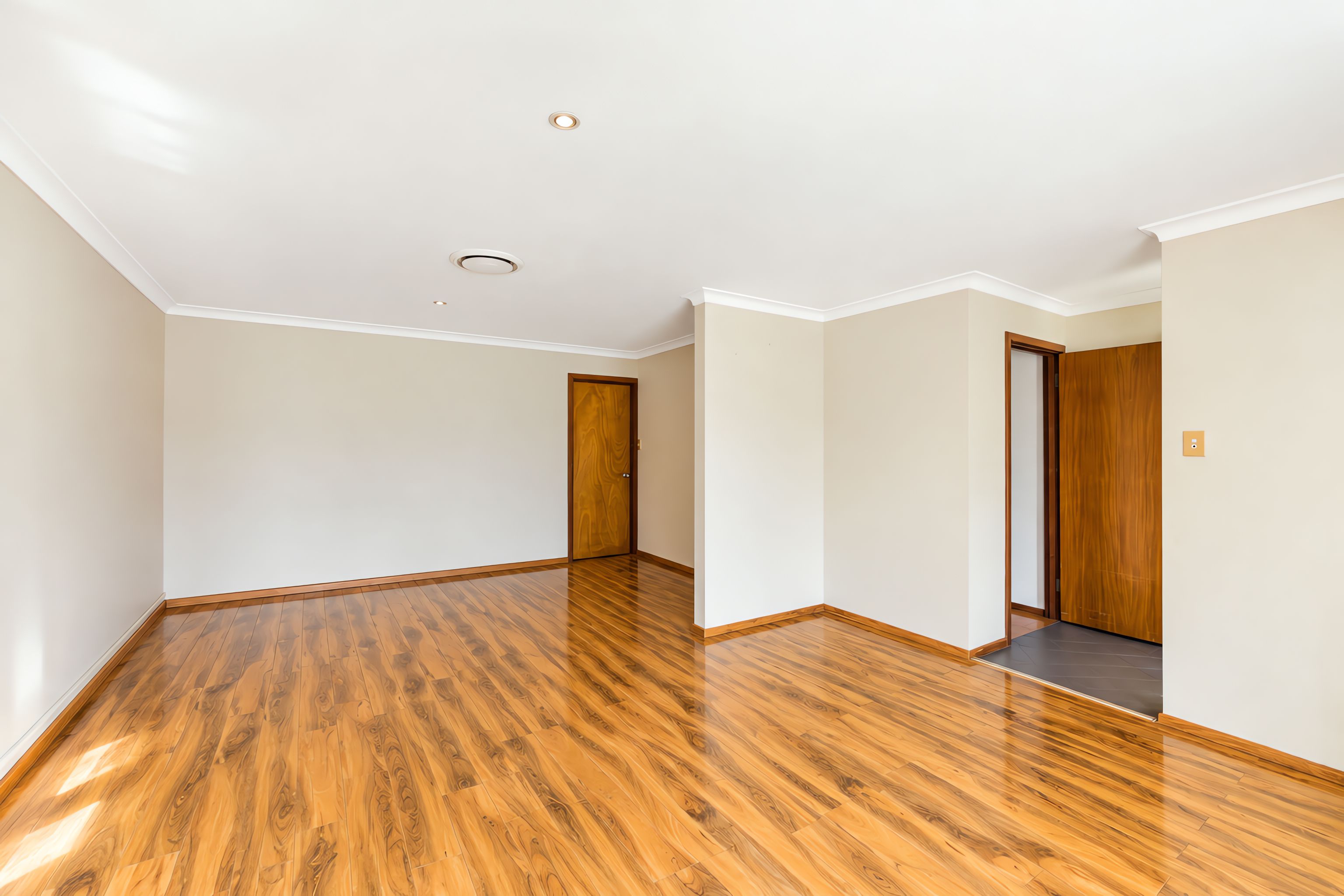 30 Whitnell Gardens — photo 3 of 16